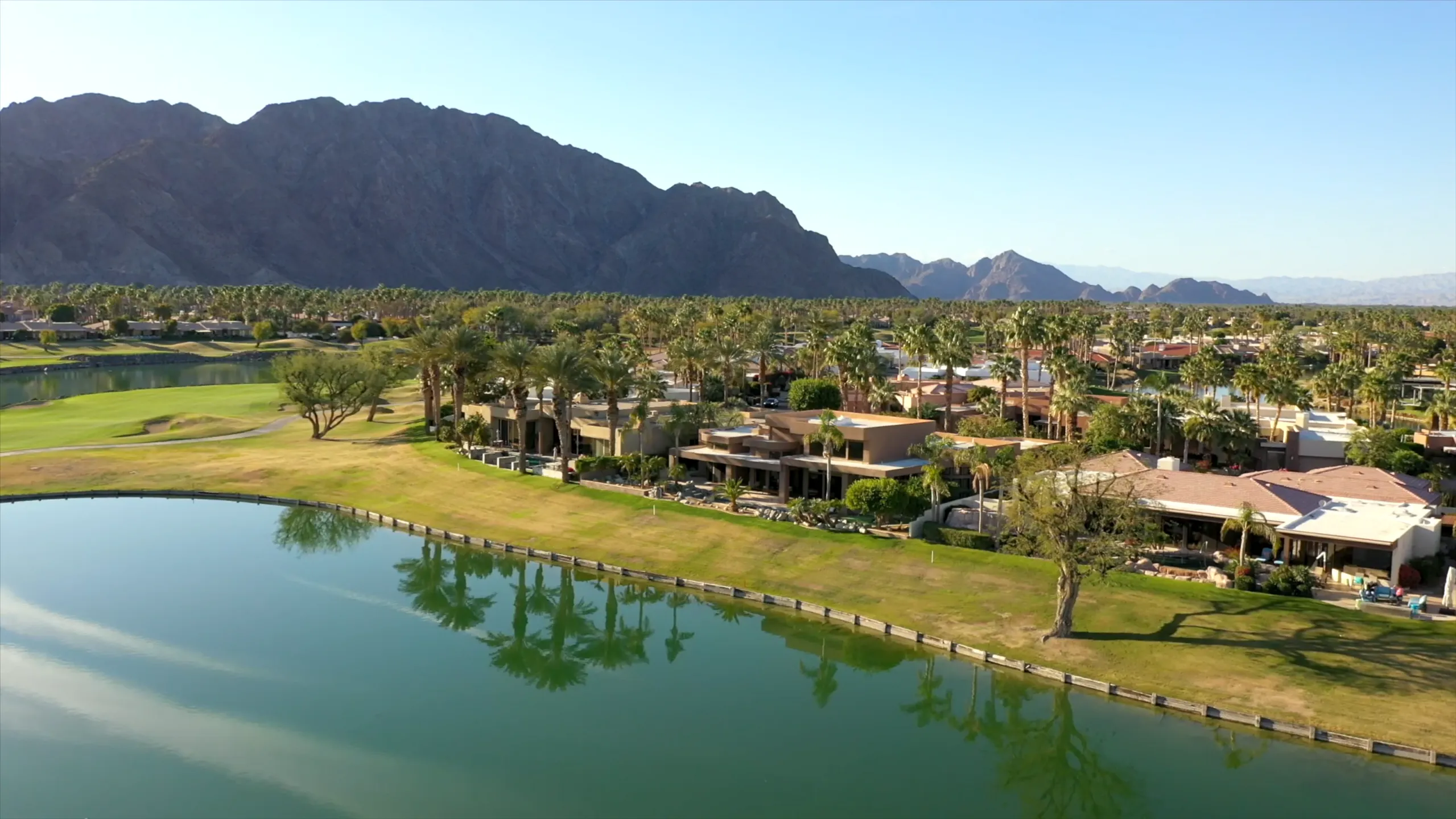 Wander Desert Fairway tour video