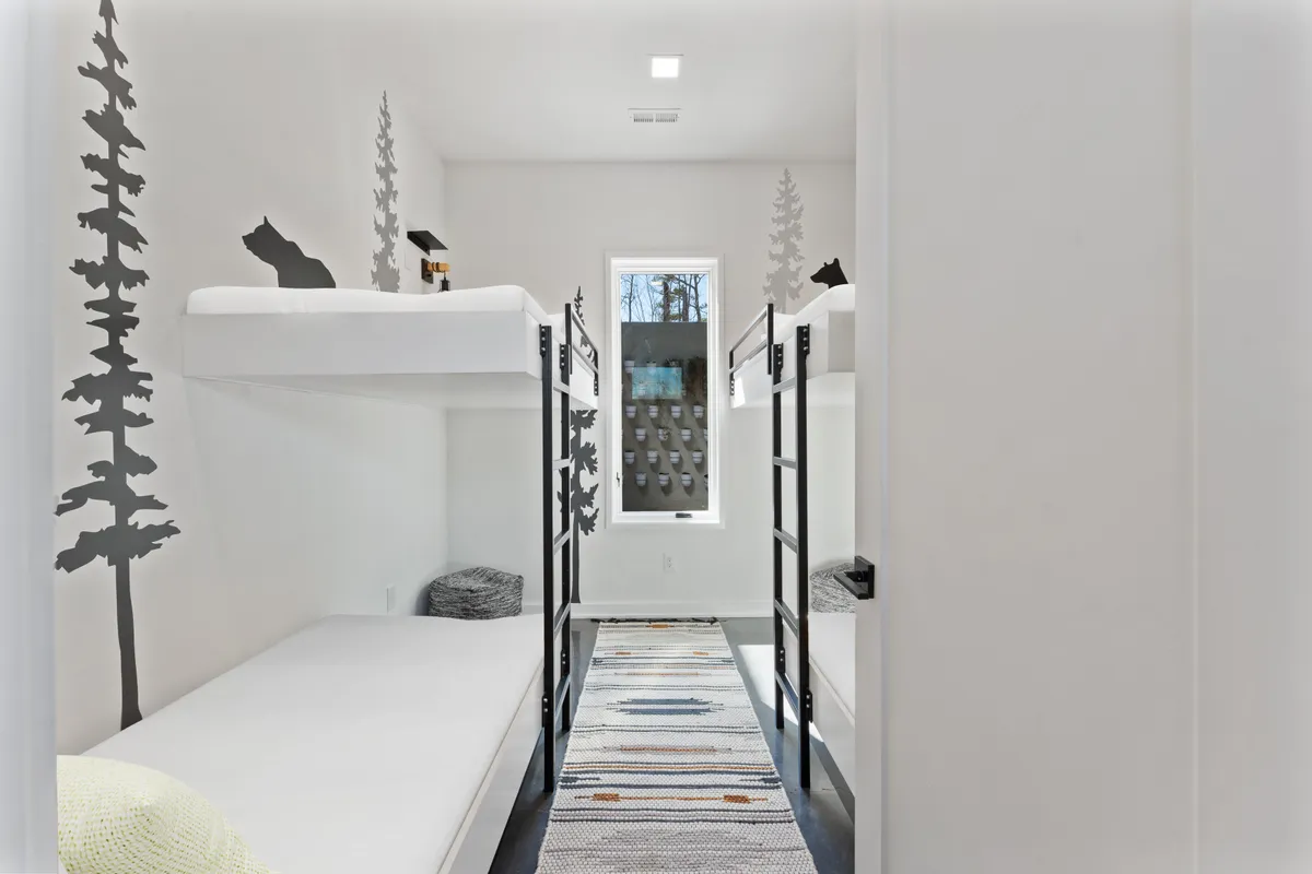 Bunk Bedroom image