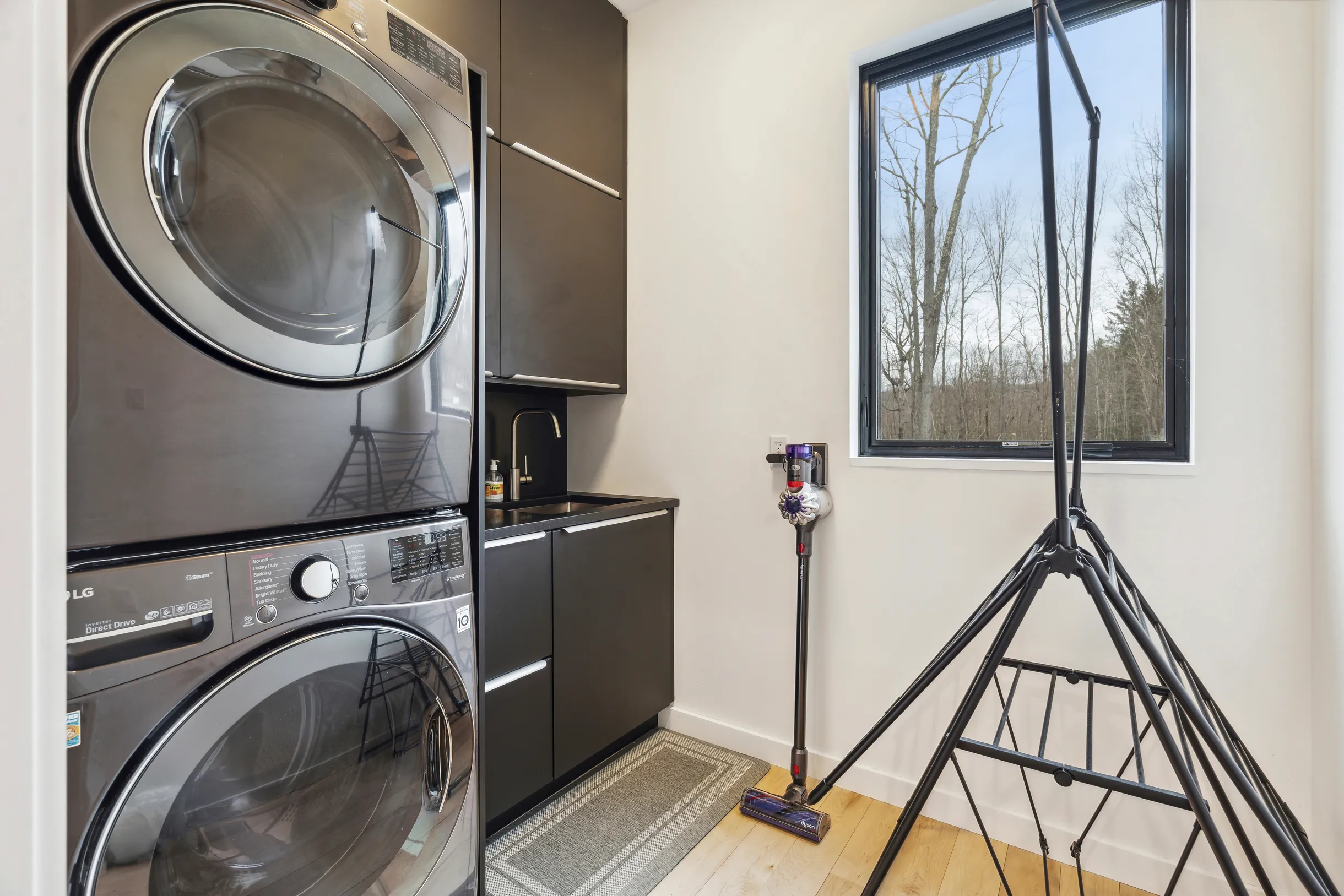 Wander Stowe Hollow #24