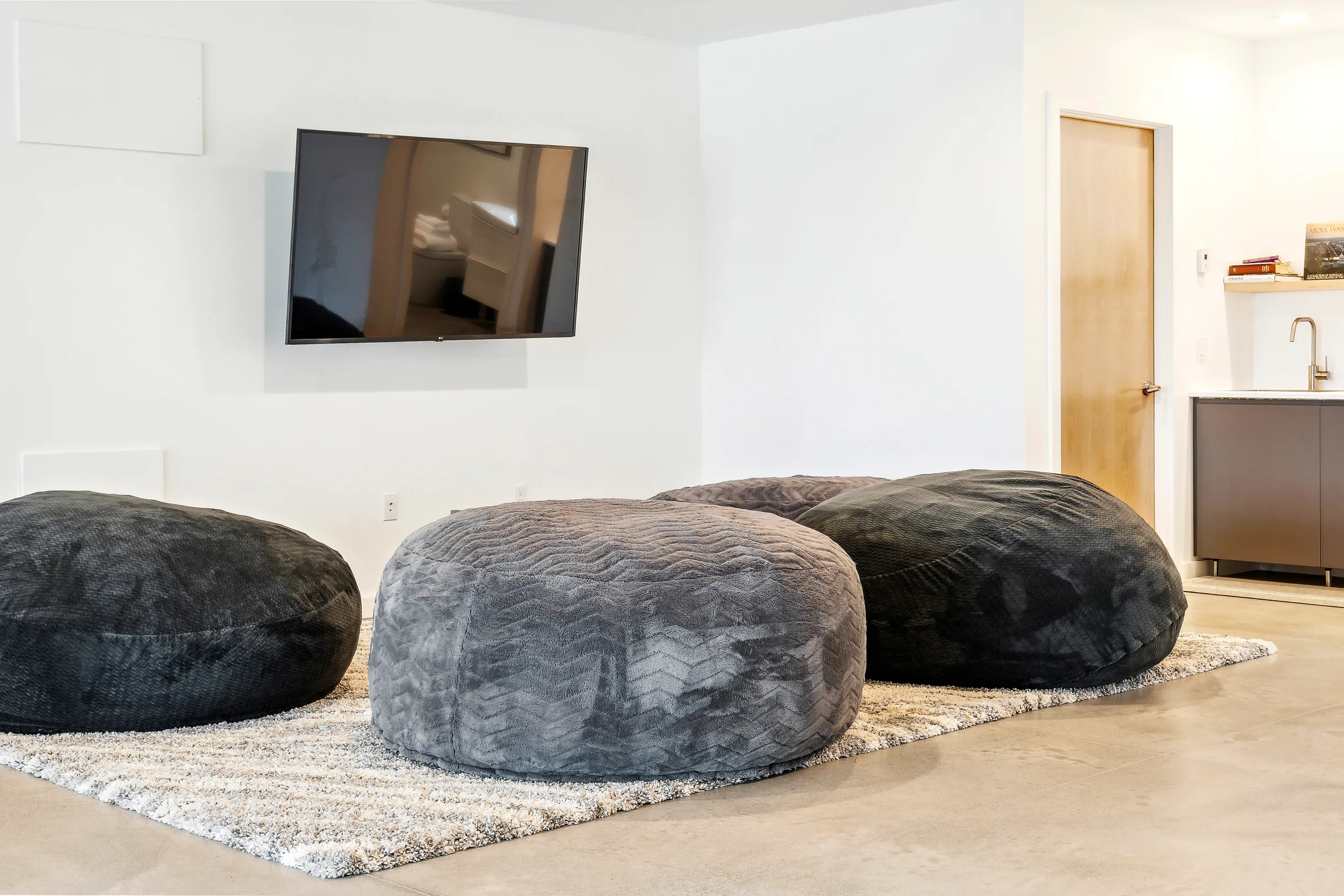 Wander Stowe Hollow #48