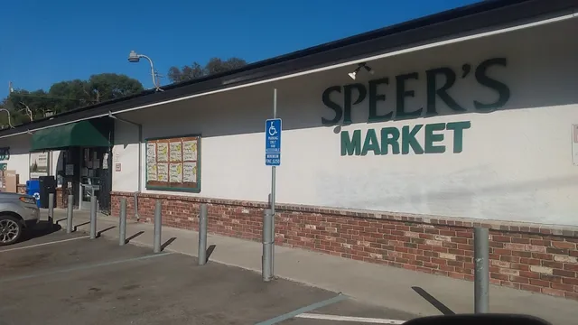 Speer's Market (Forestville)