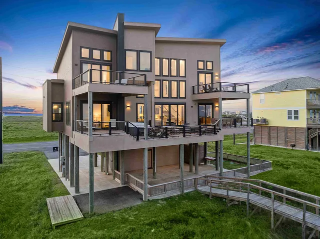 Wander Galveston Beach