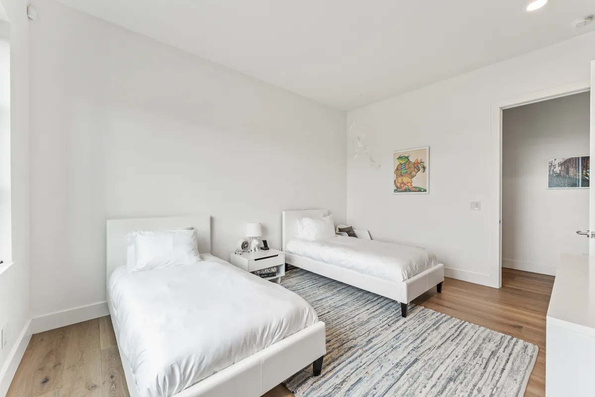 Bedroom 3 image
