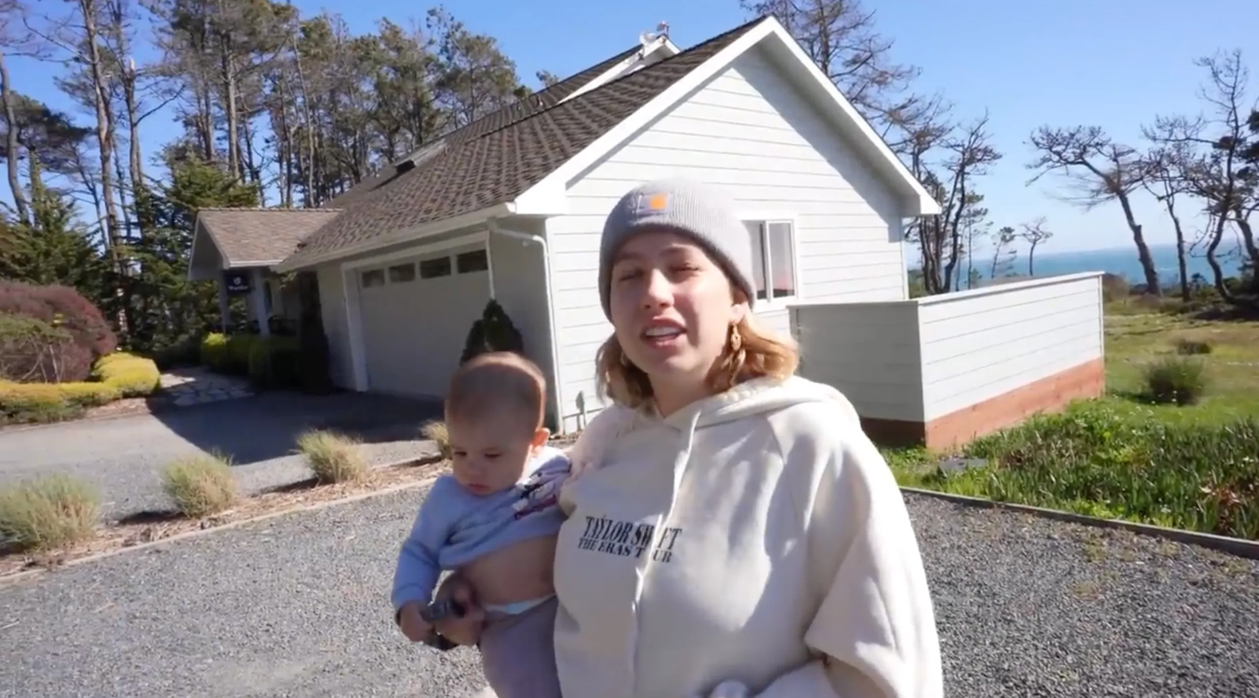 "This is one the most beautiful houses we have every stayed in. Every window has an amazing view." - Cam + Mal