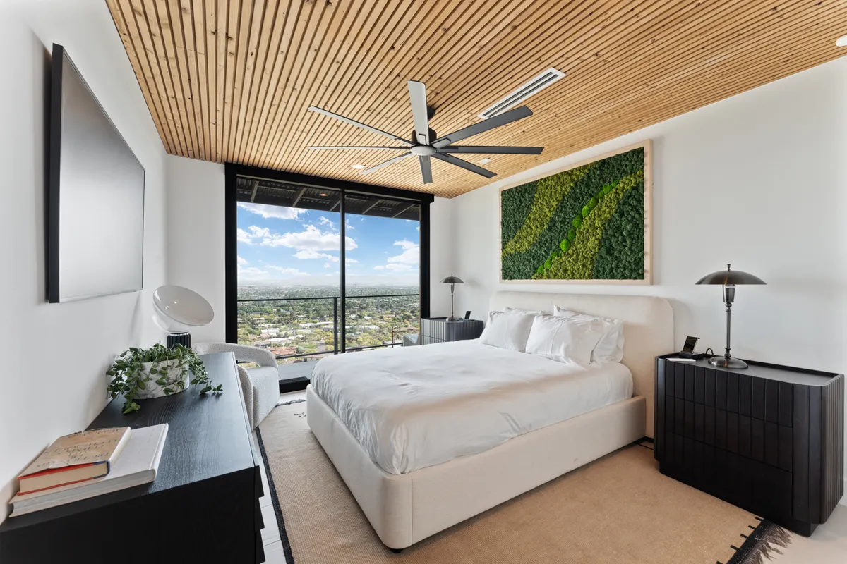Bedroom 3 image