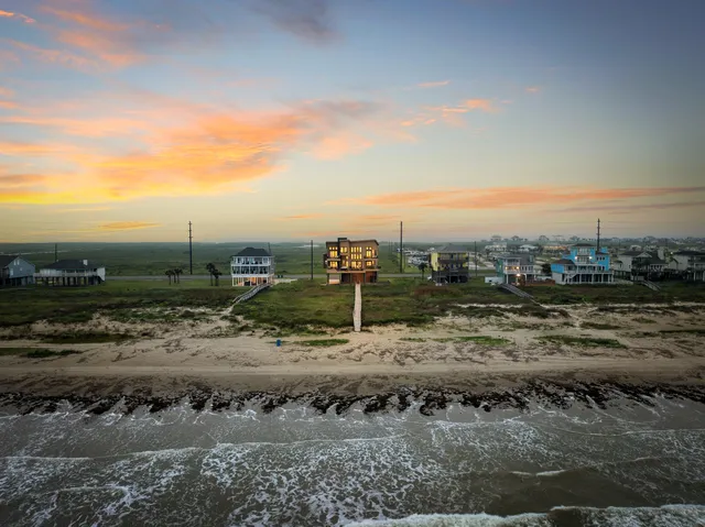 Wander Galveston Beach