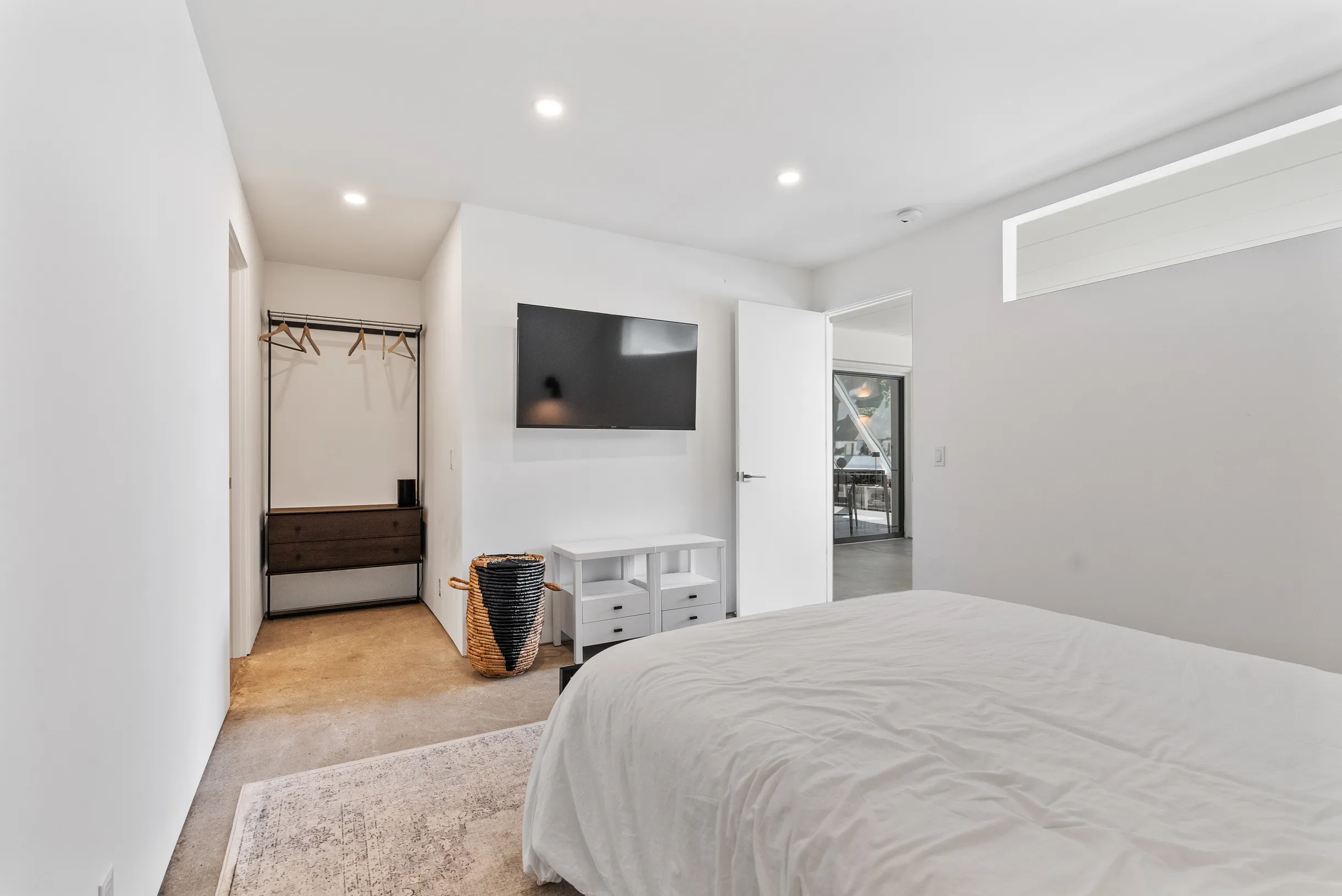 Wander Lakefront Retreat #23