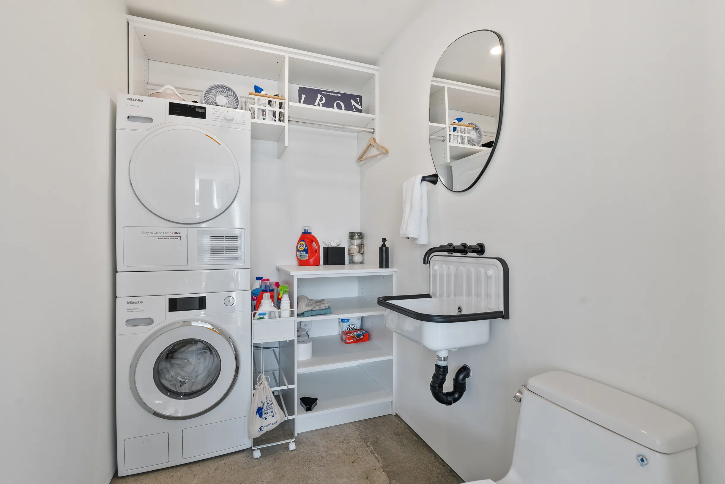 Wander Lakefront Retreat #9