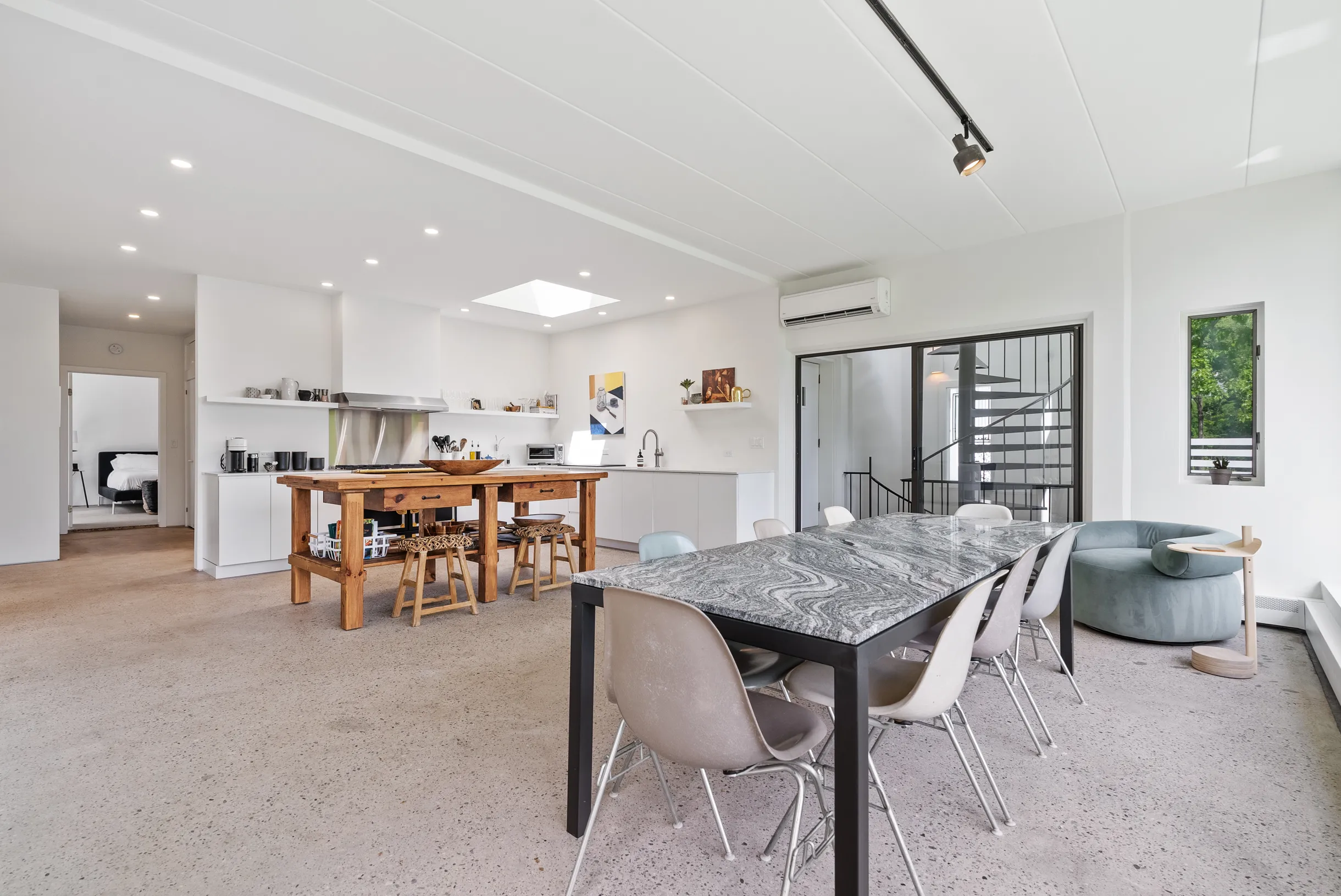 Wander Lakefront Retreat #24