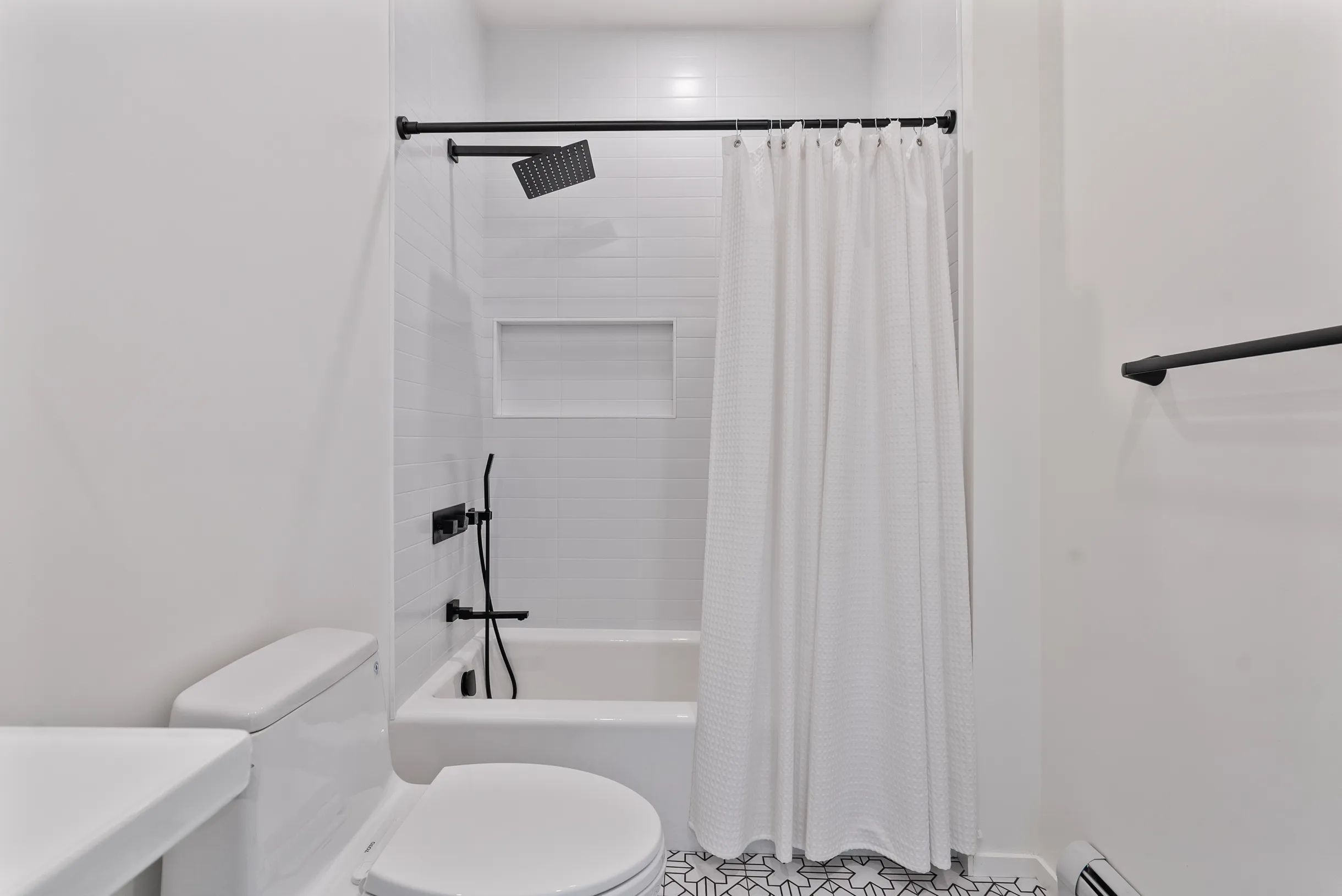 Wander Lakefront Retreat #52