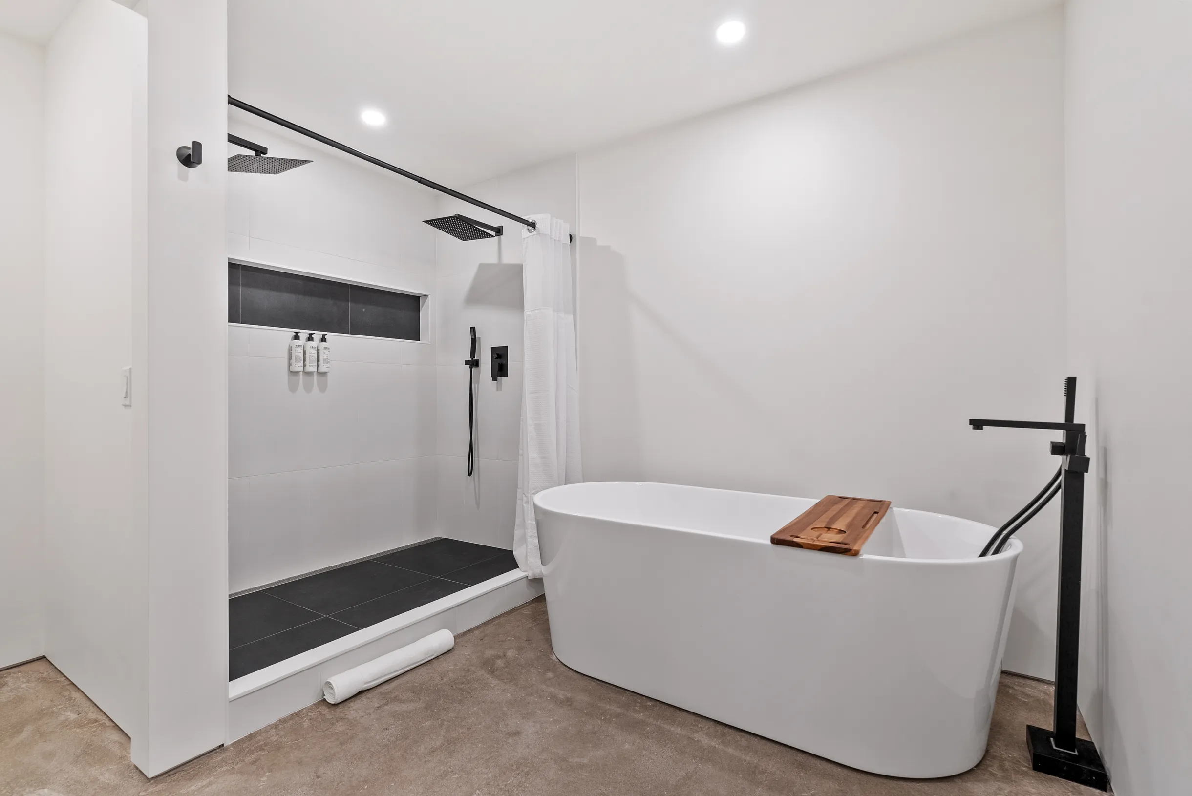 Wander Lakefront Retreat #31