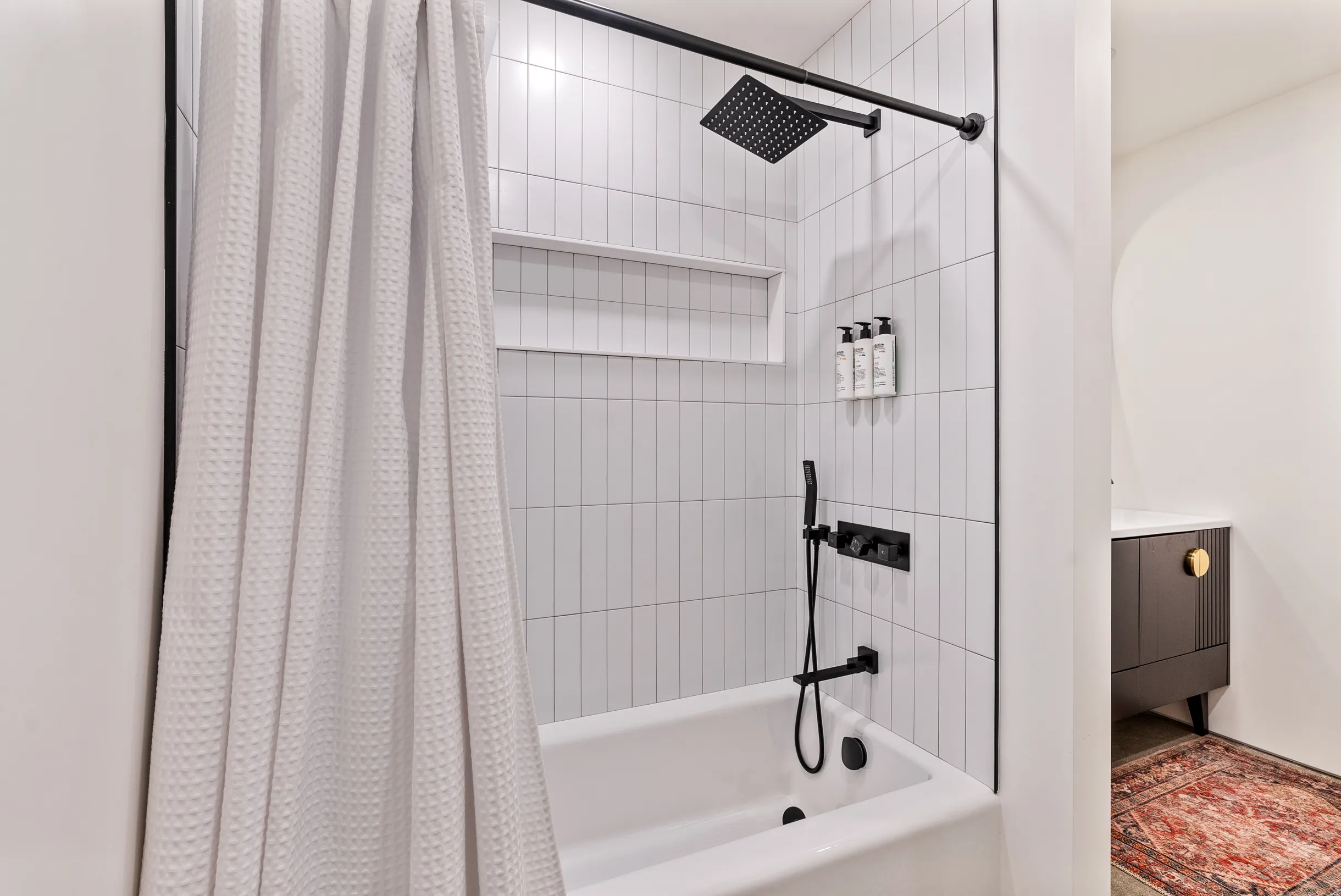 Wander Lakefront Retreat #43