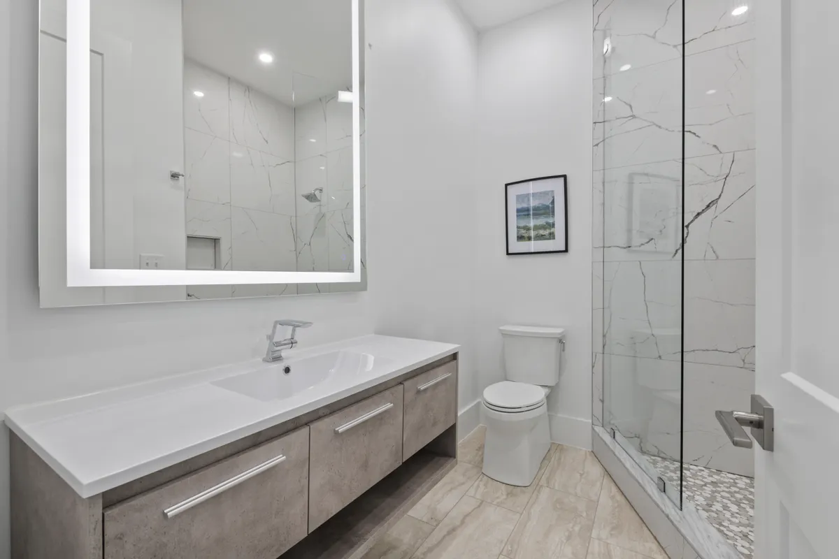 Wander Secluded Dunes