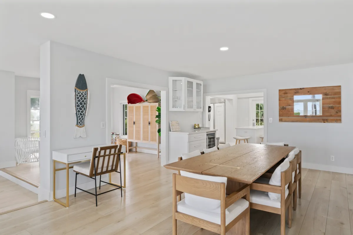 Dining Room - Image 5