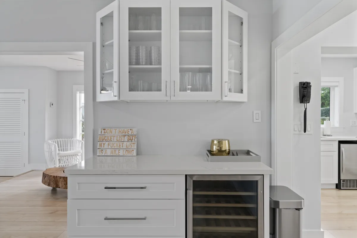 Dining Room - Image 6