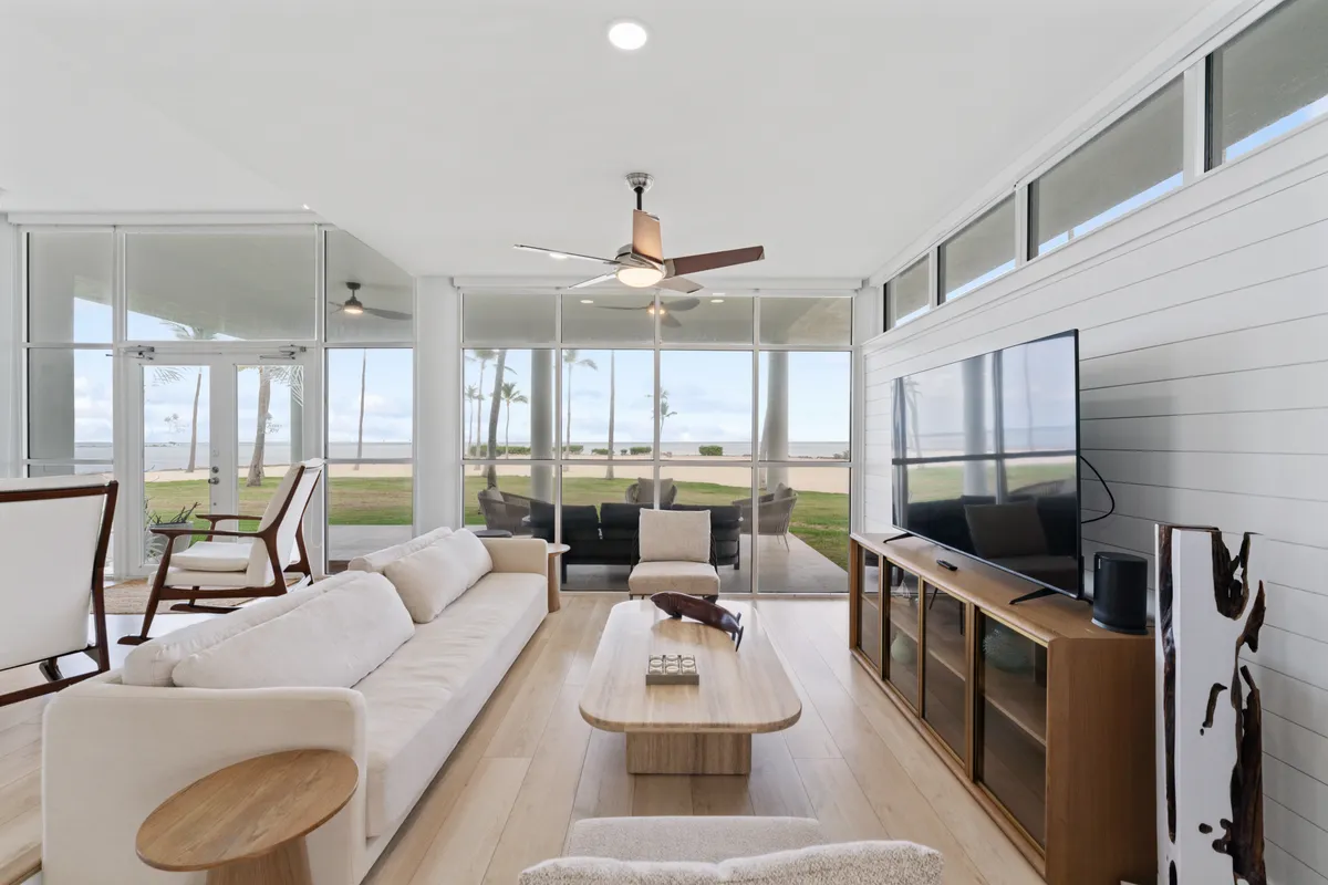 Living Room - Image 1