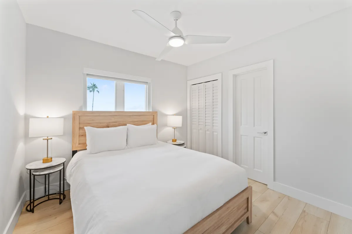 Bedroom 5 image