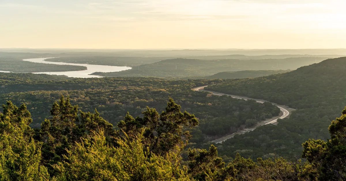 Wander Mustang Valley: Transportation Guide