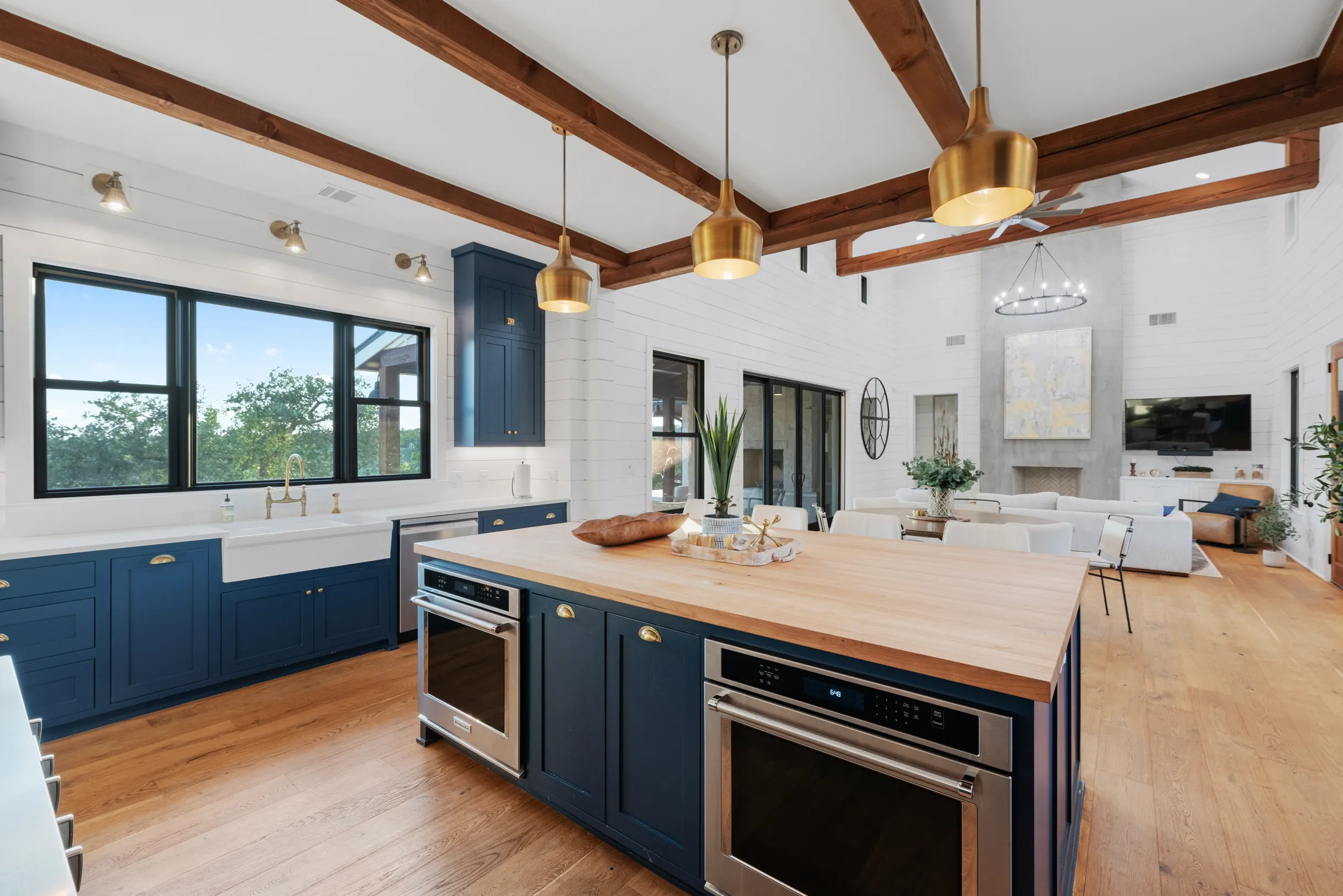 Wander Wimberley Hills #60