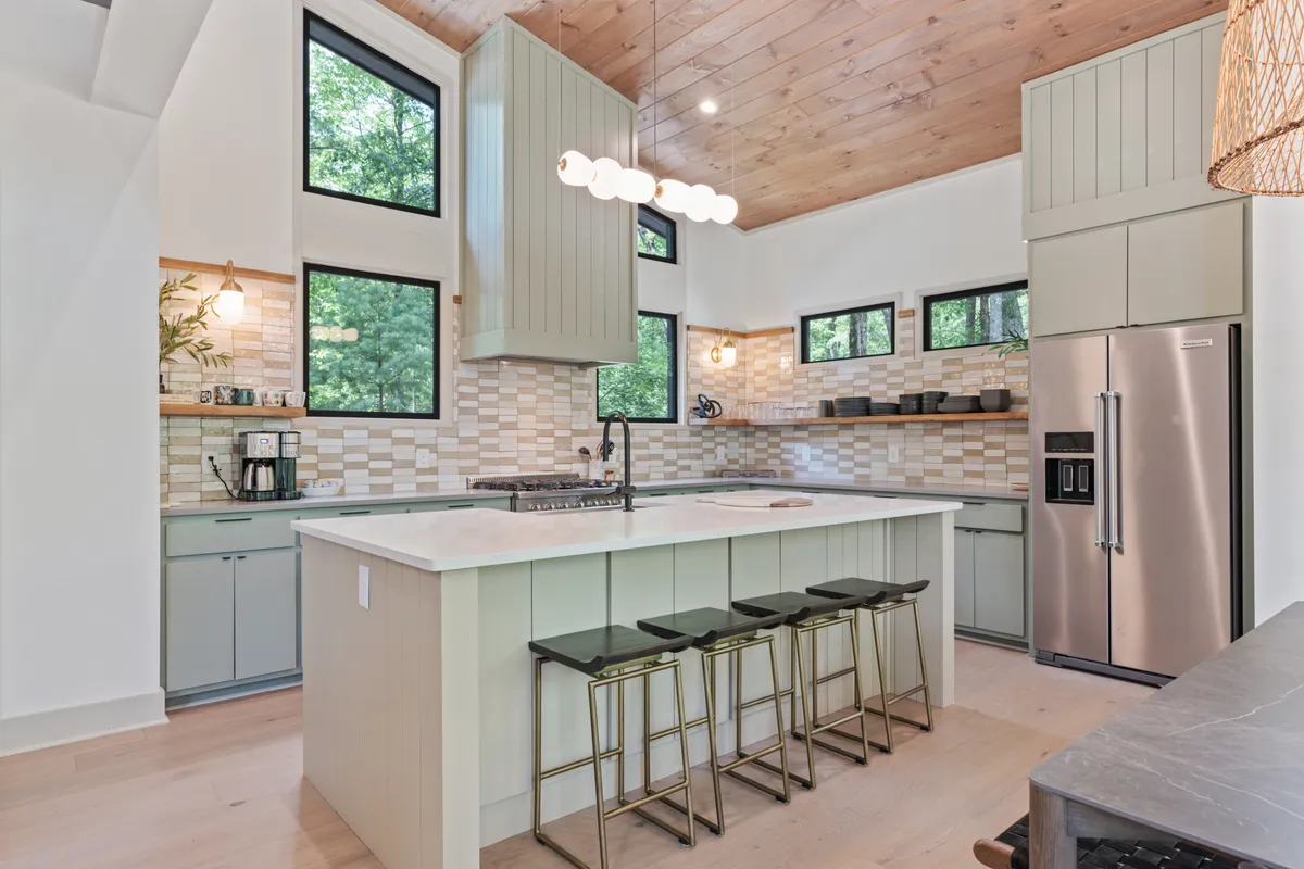 Wander Ellijay Falls