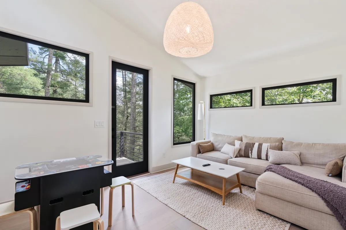 Wander Ellijay Falls