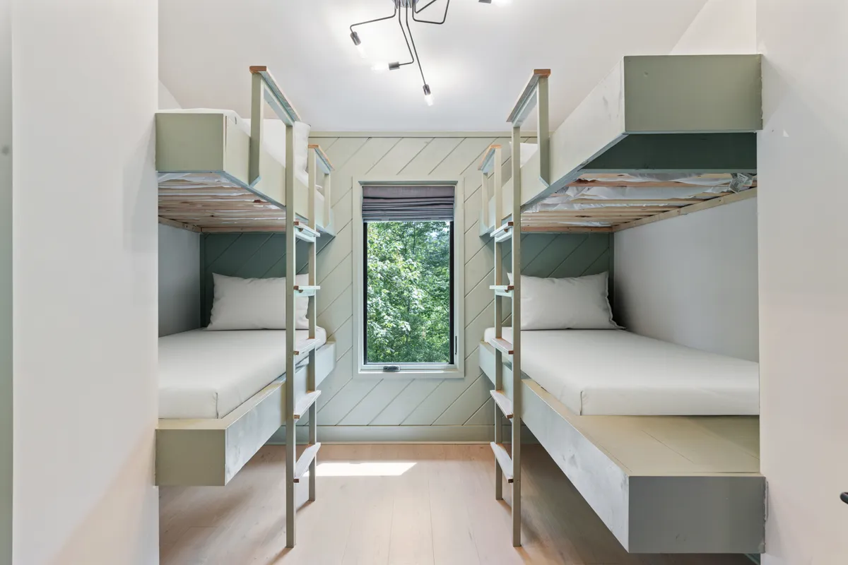 Bedroom 4 image