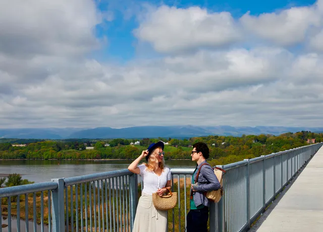 Hudson River Skywalk 