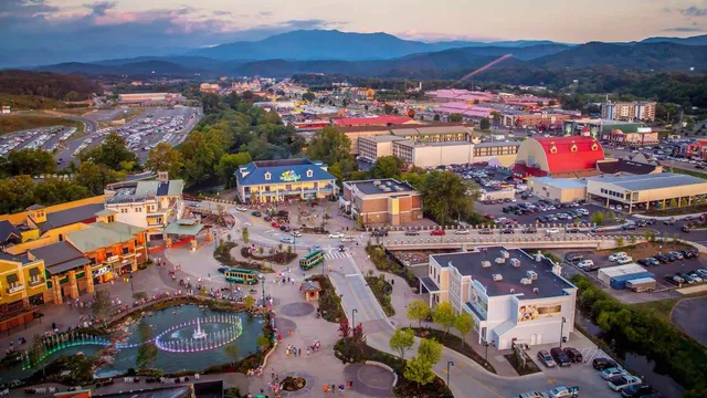 Wander Pigeon Forge: Activities Guide