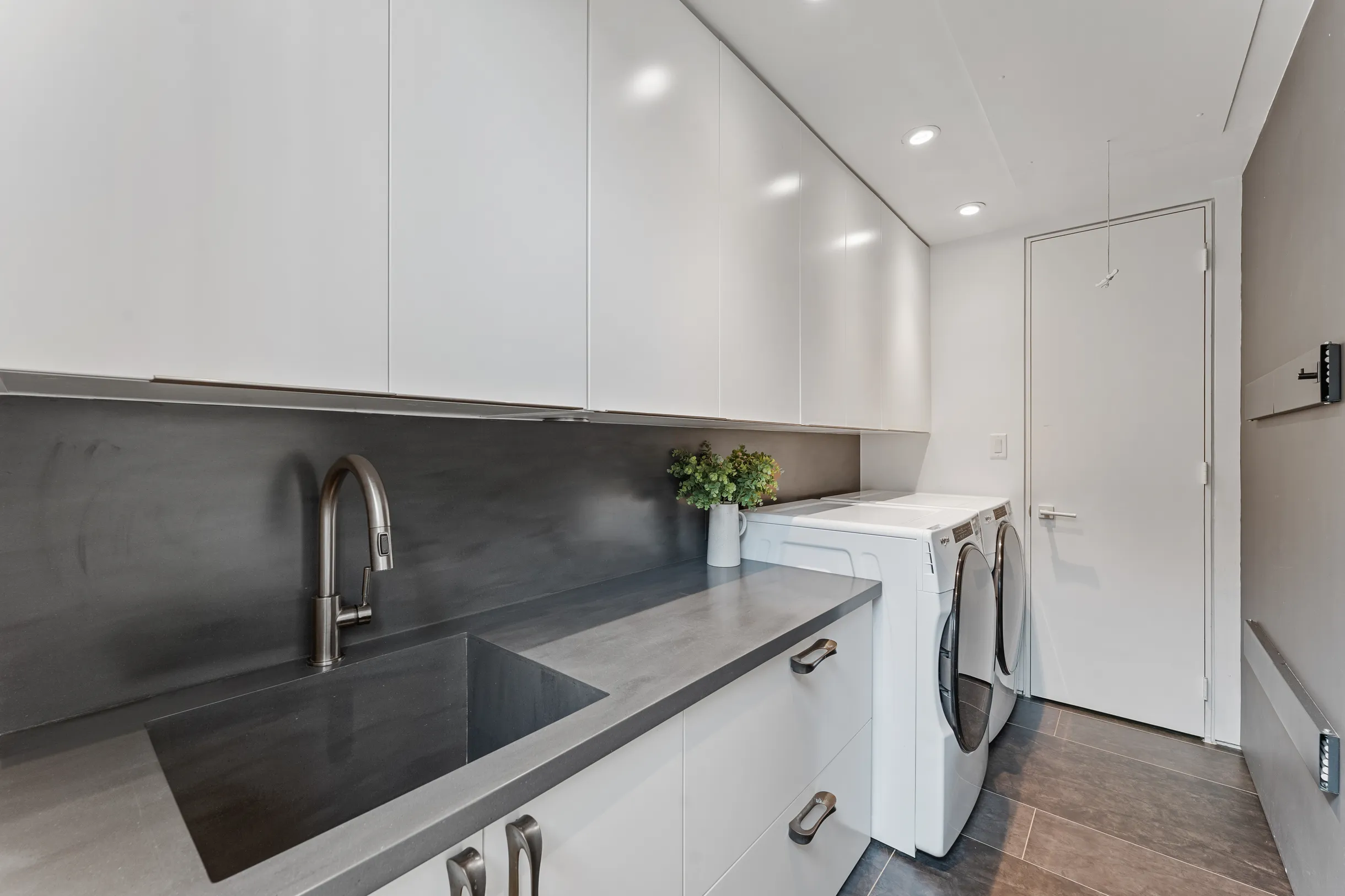 Wander Austin Falling Leaves #5