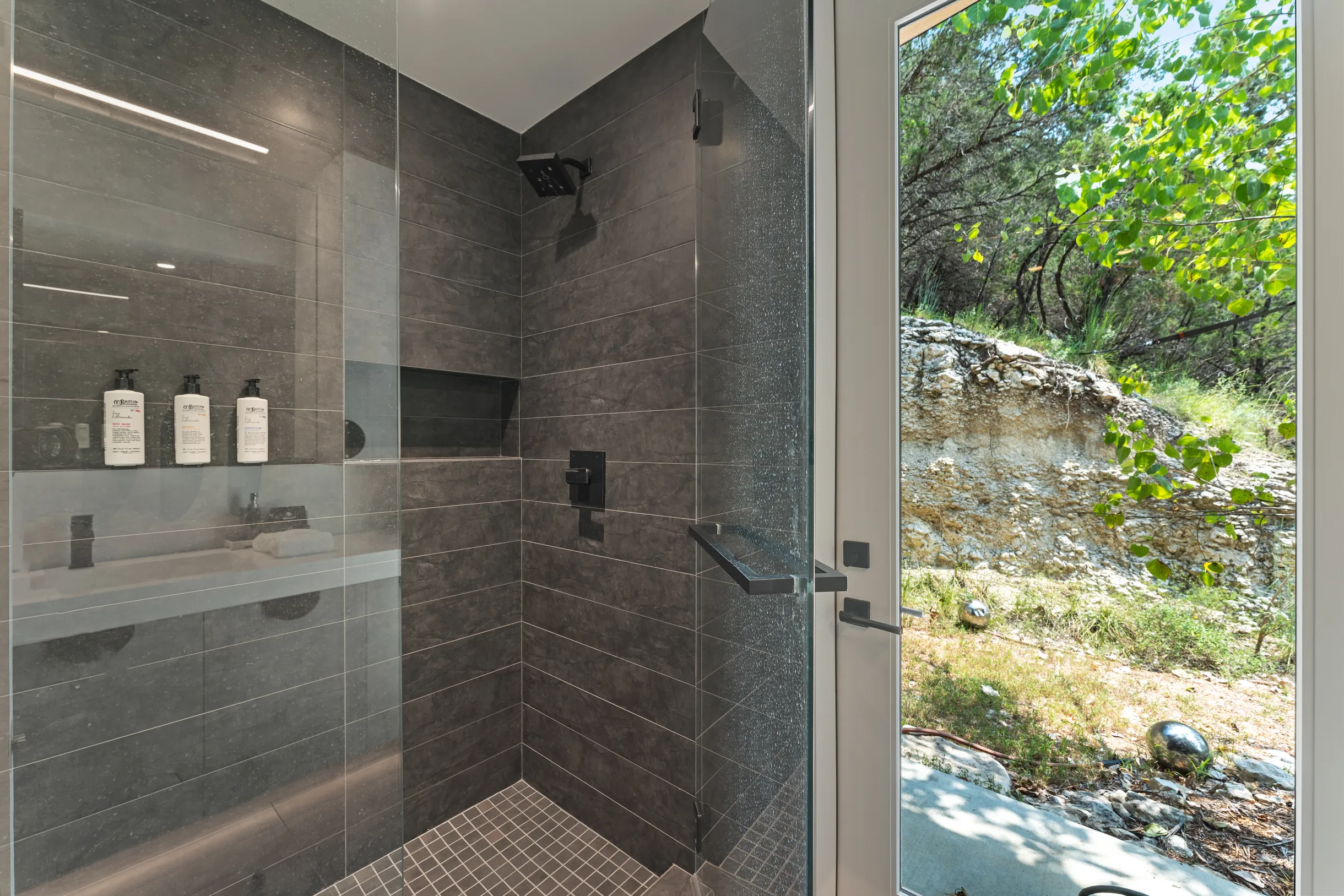 Wander Austin Falling Leaves #41