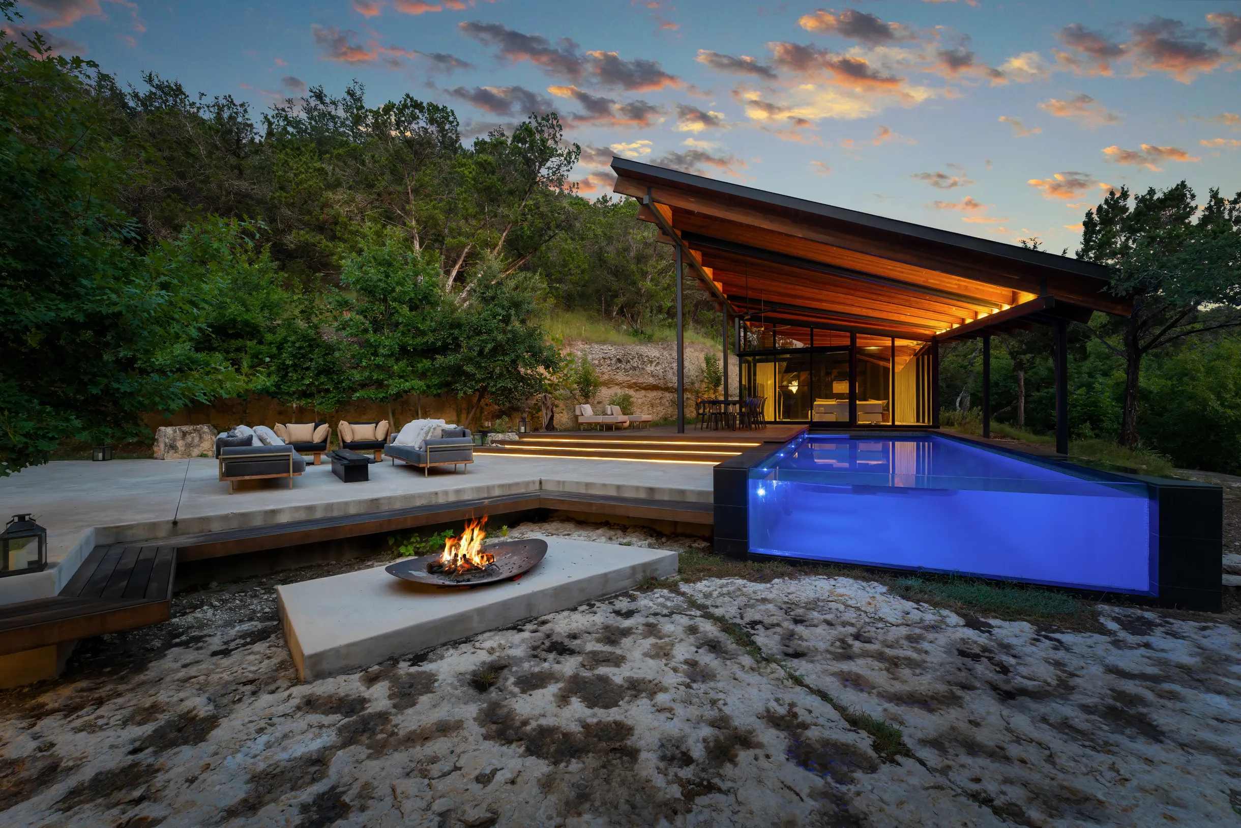 Wander Austin Falling Leaves #55