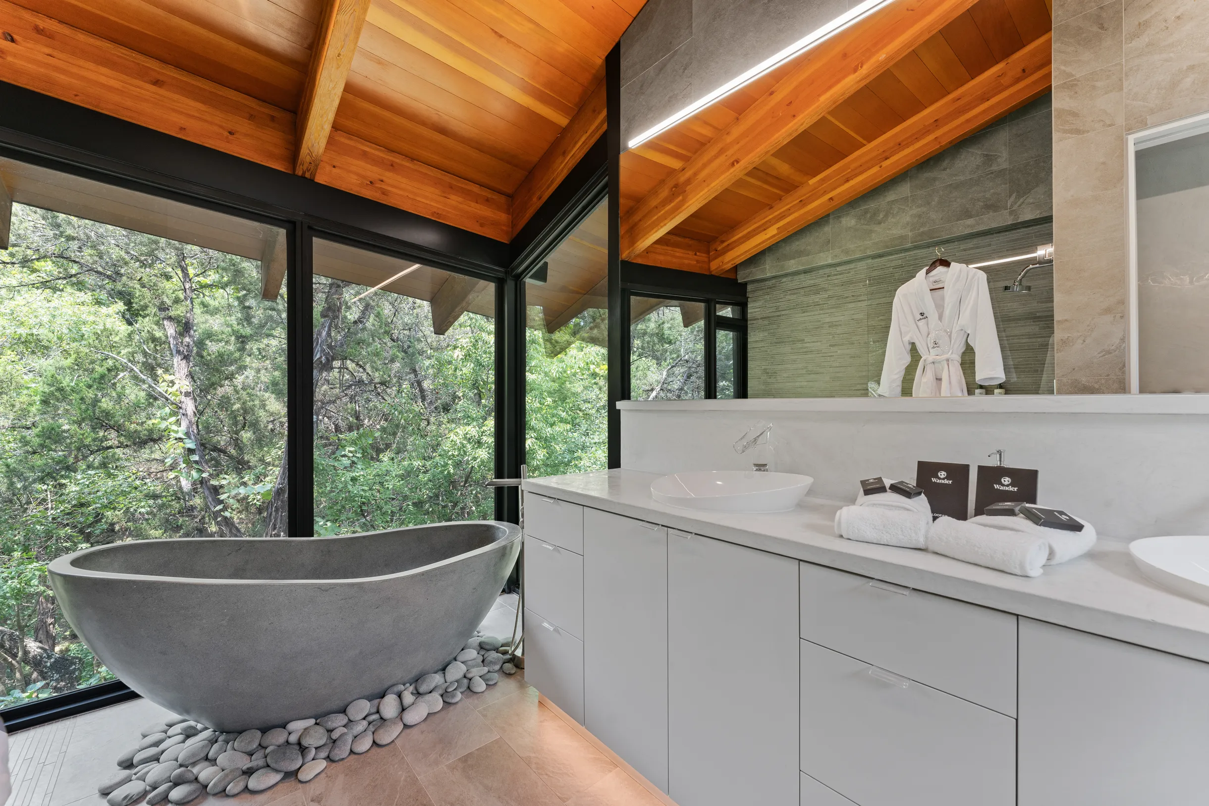 Wander Austin Falling Leaves #11