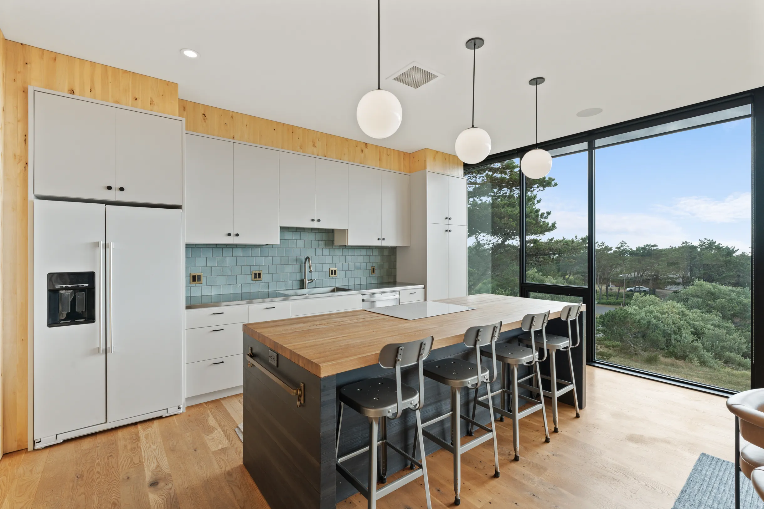 Wander Surf Pines #4