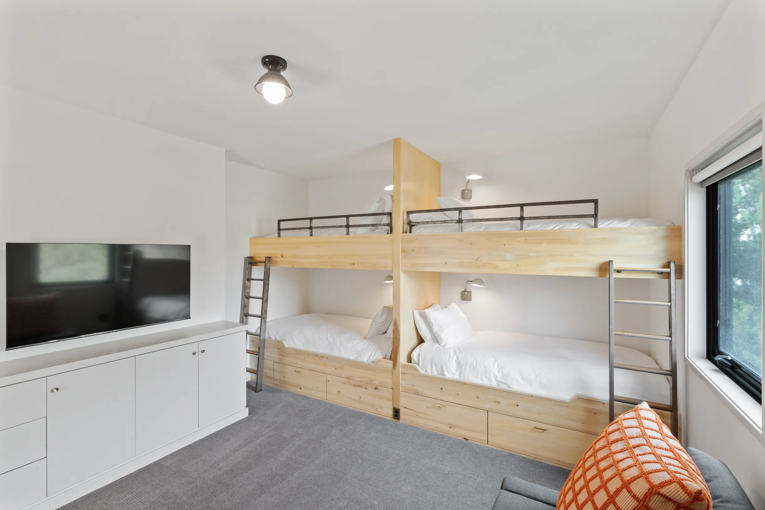 Wander Surf Pines #21