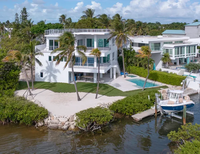 Wander Islamorada Shores