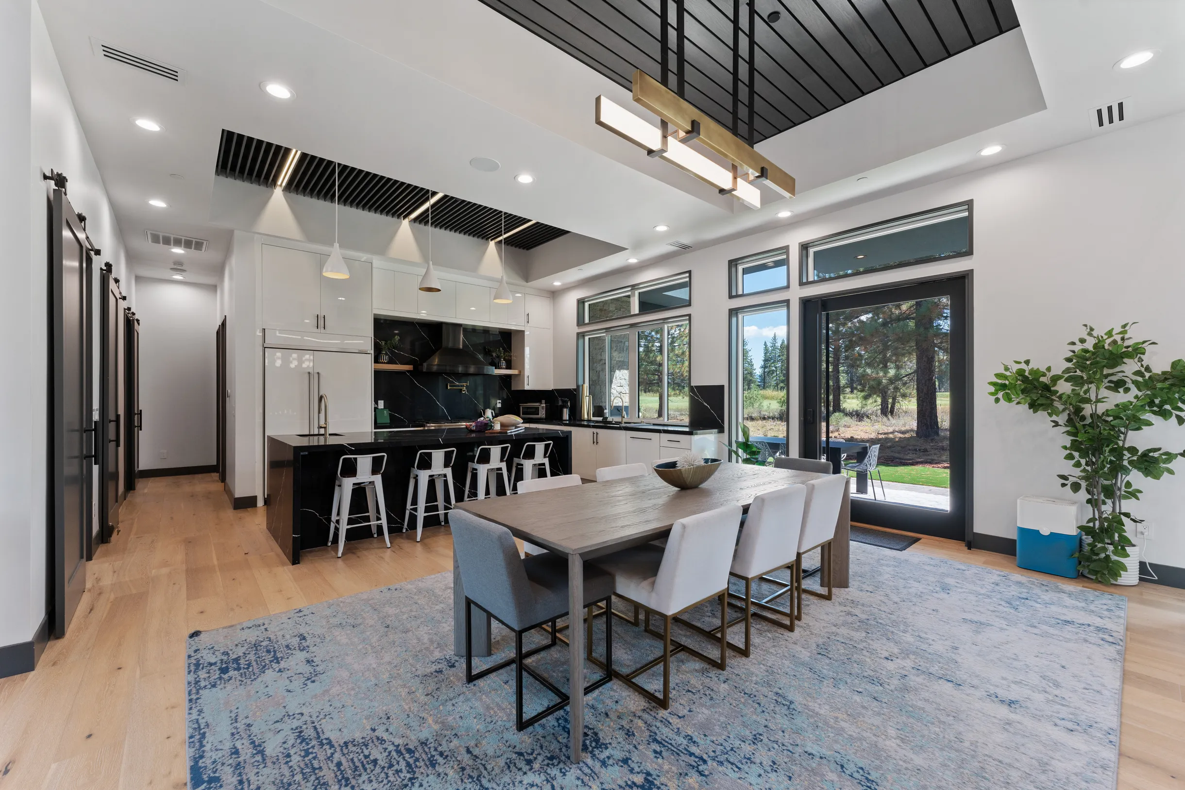 Wander Truckee Woods #39