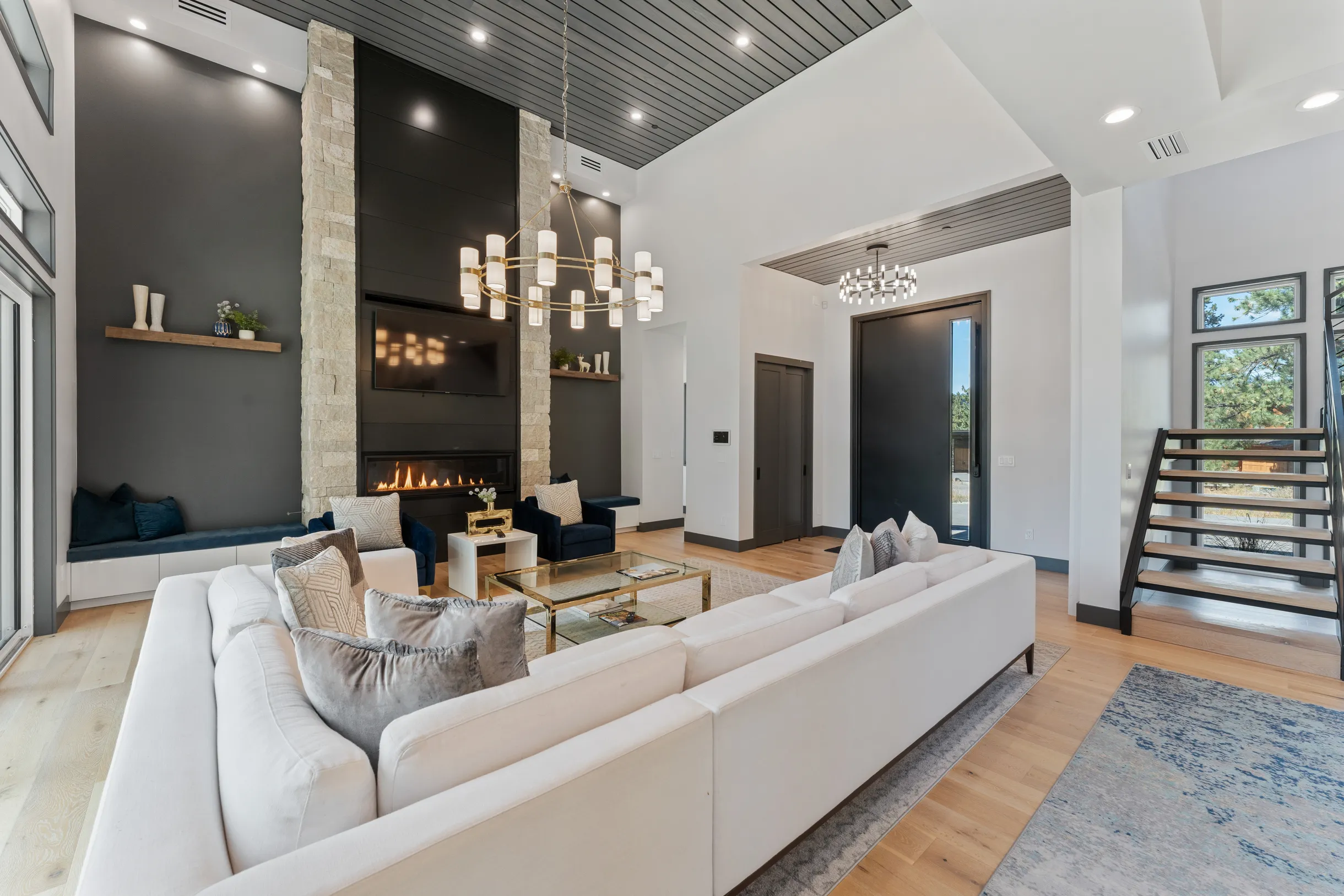 Wander Truckee Woods #64