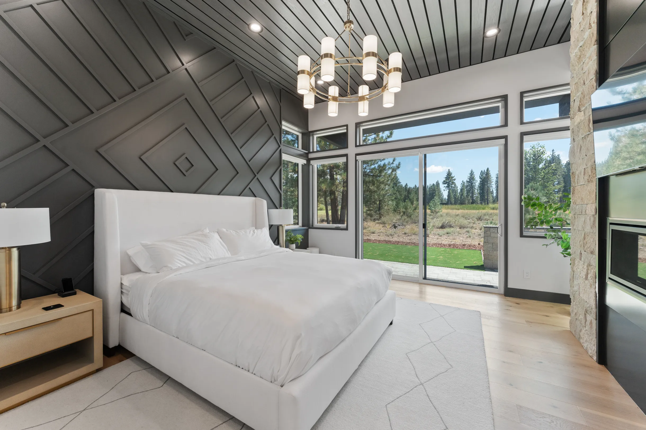 Wander Truckee Woods #11