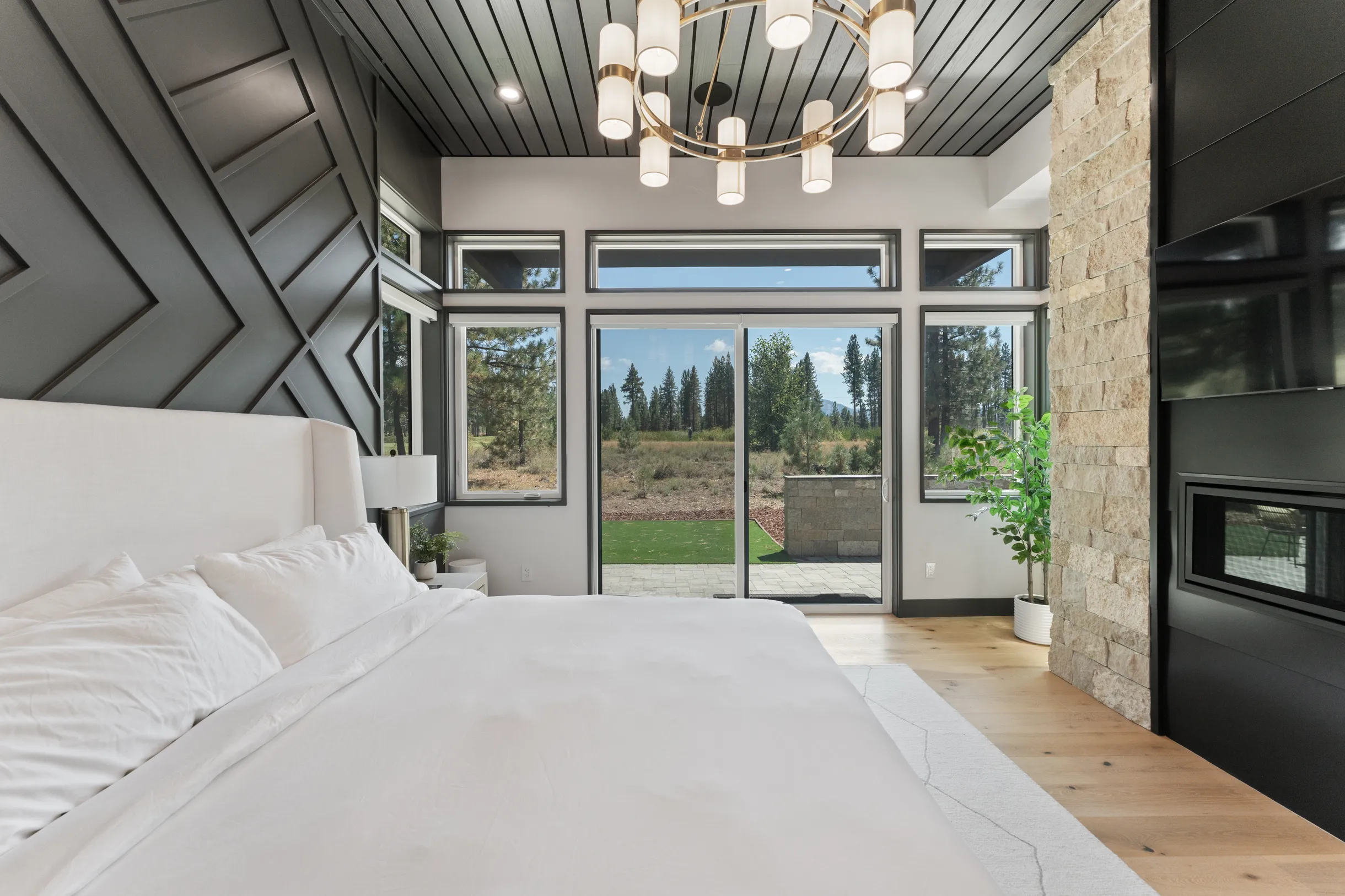 Wander Truckee Woods #53