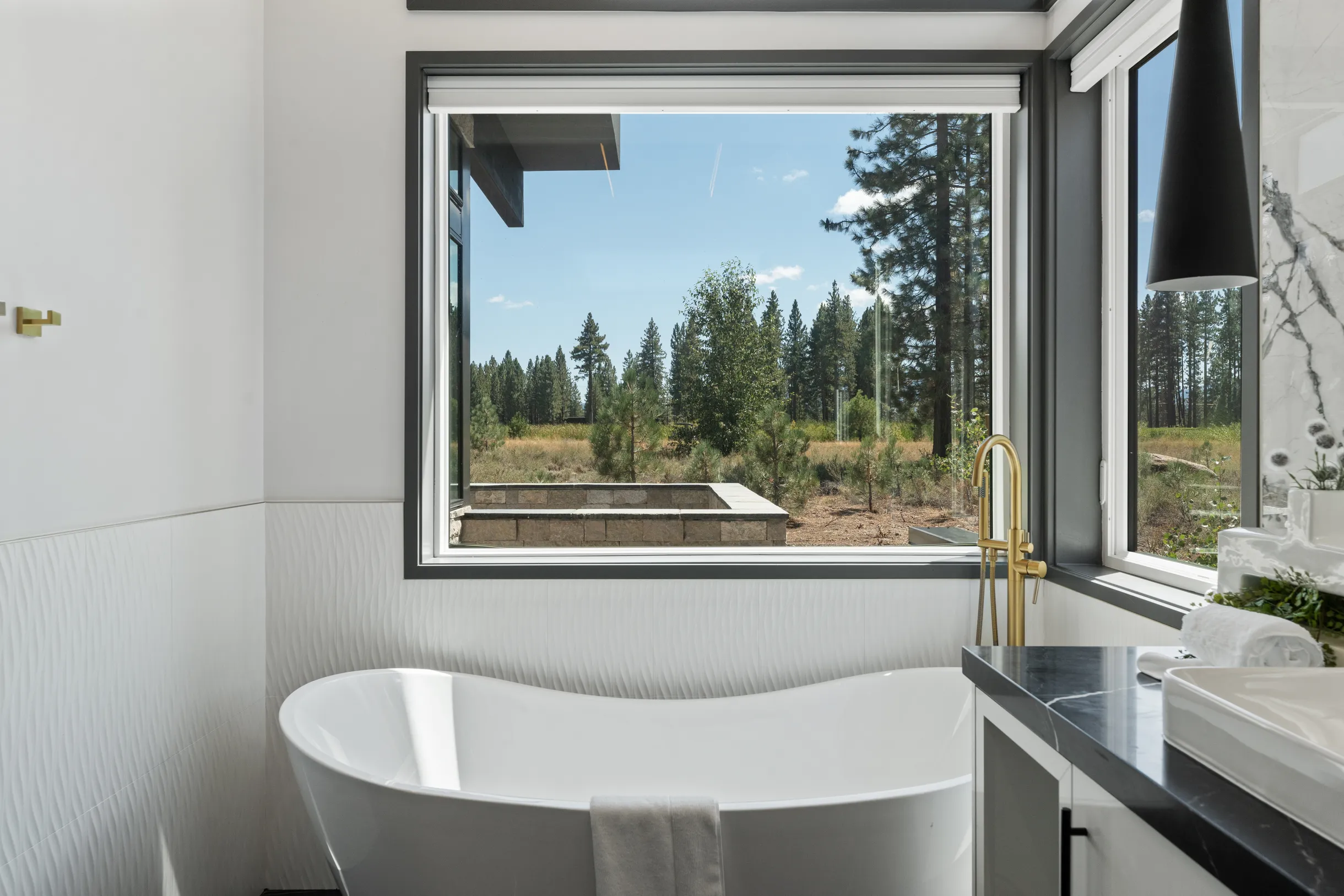 Wander Truckee Woods #29