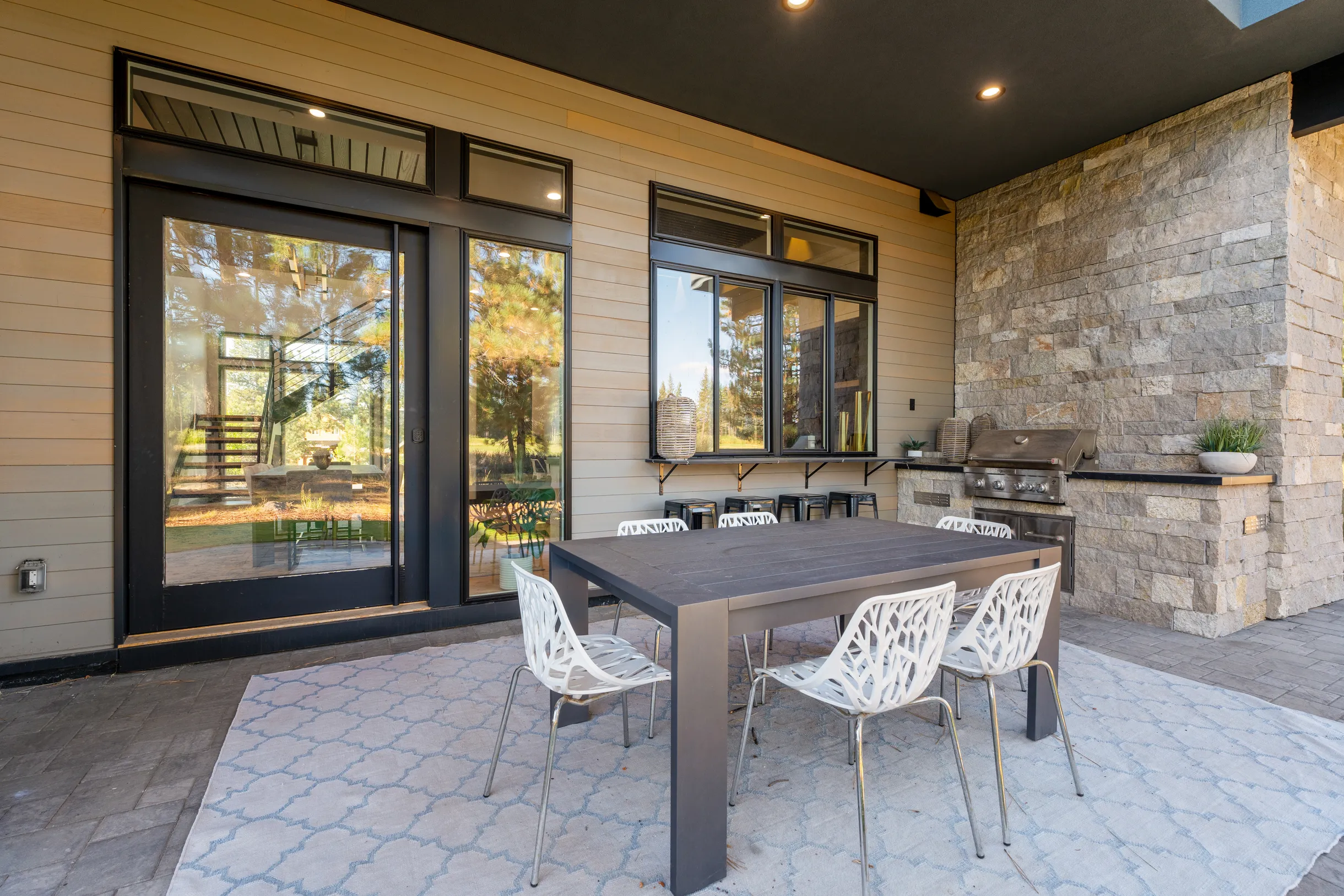 Wander Truckee Woods #63