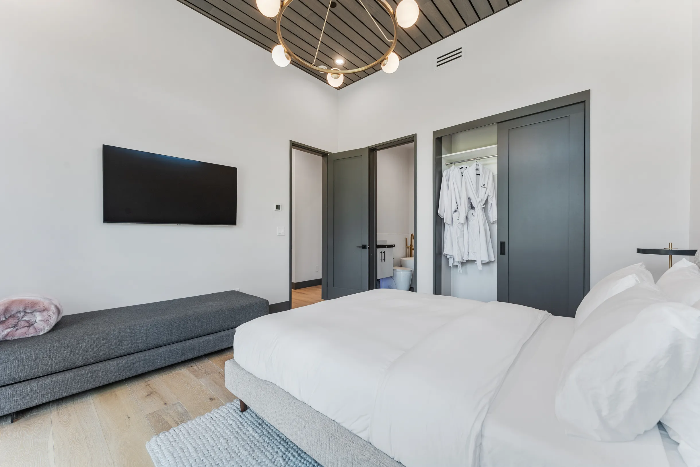 Wander Truckee Woods #56