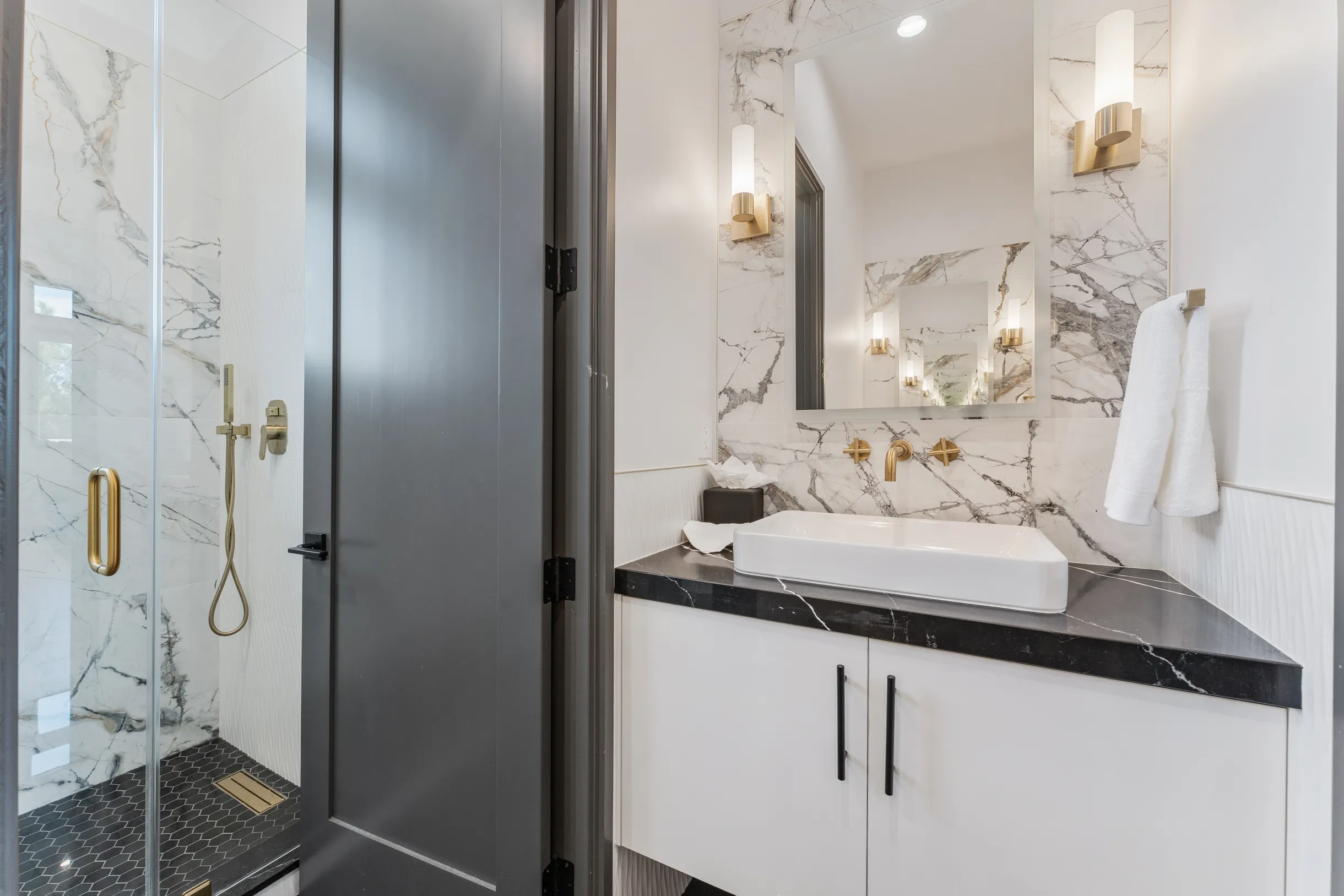 Wander Truckee Woods #36