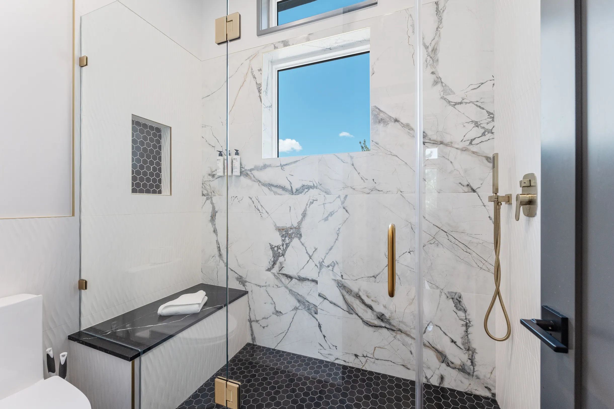 Wander Truckee Woods #49