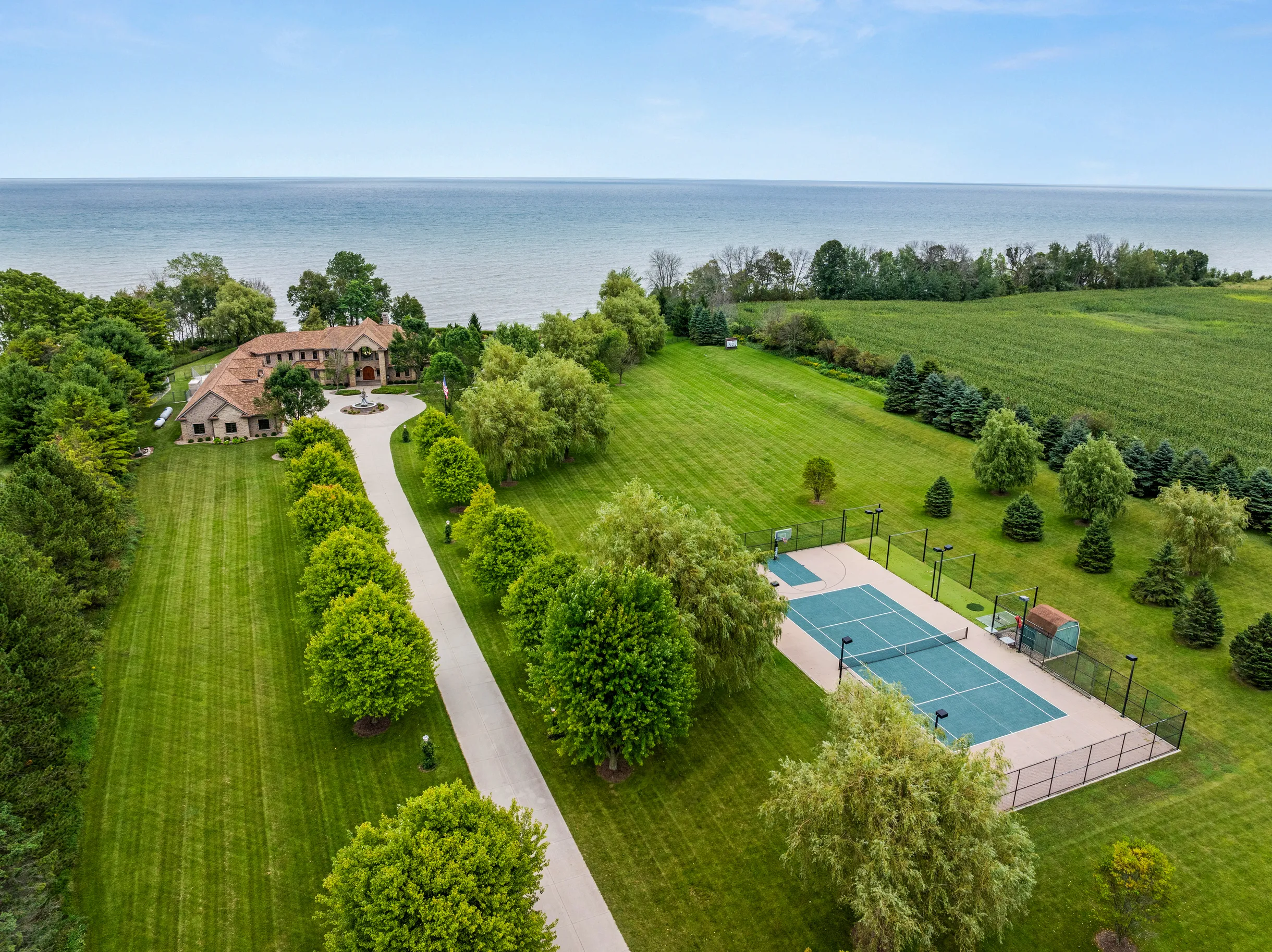 Wander Newton Lakefront #120