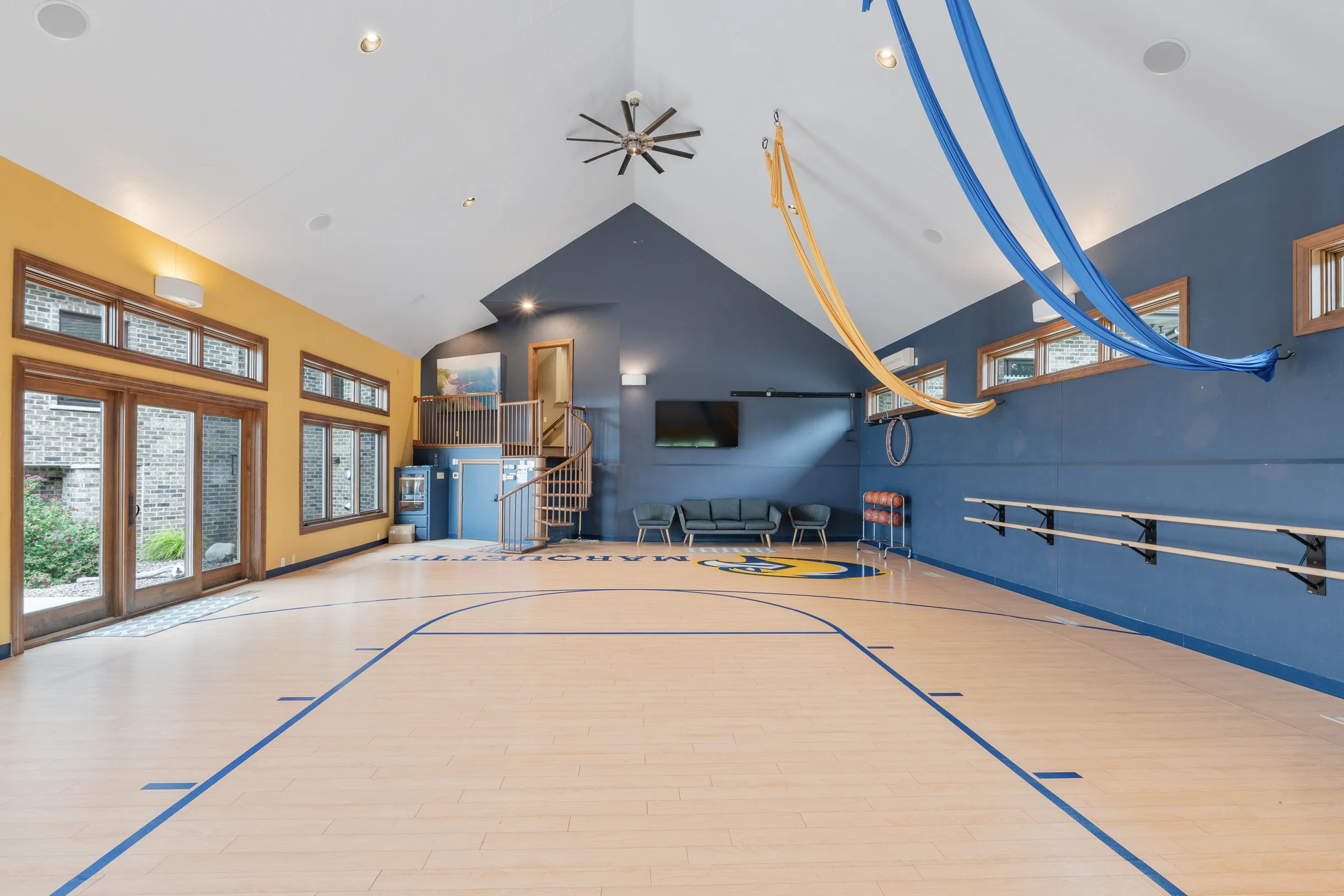 Wander Newton Lakefront #91