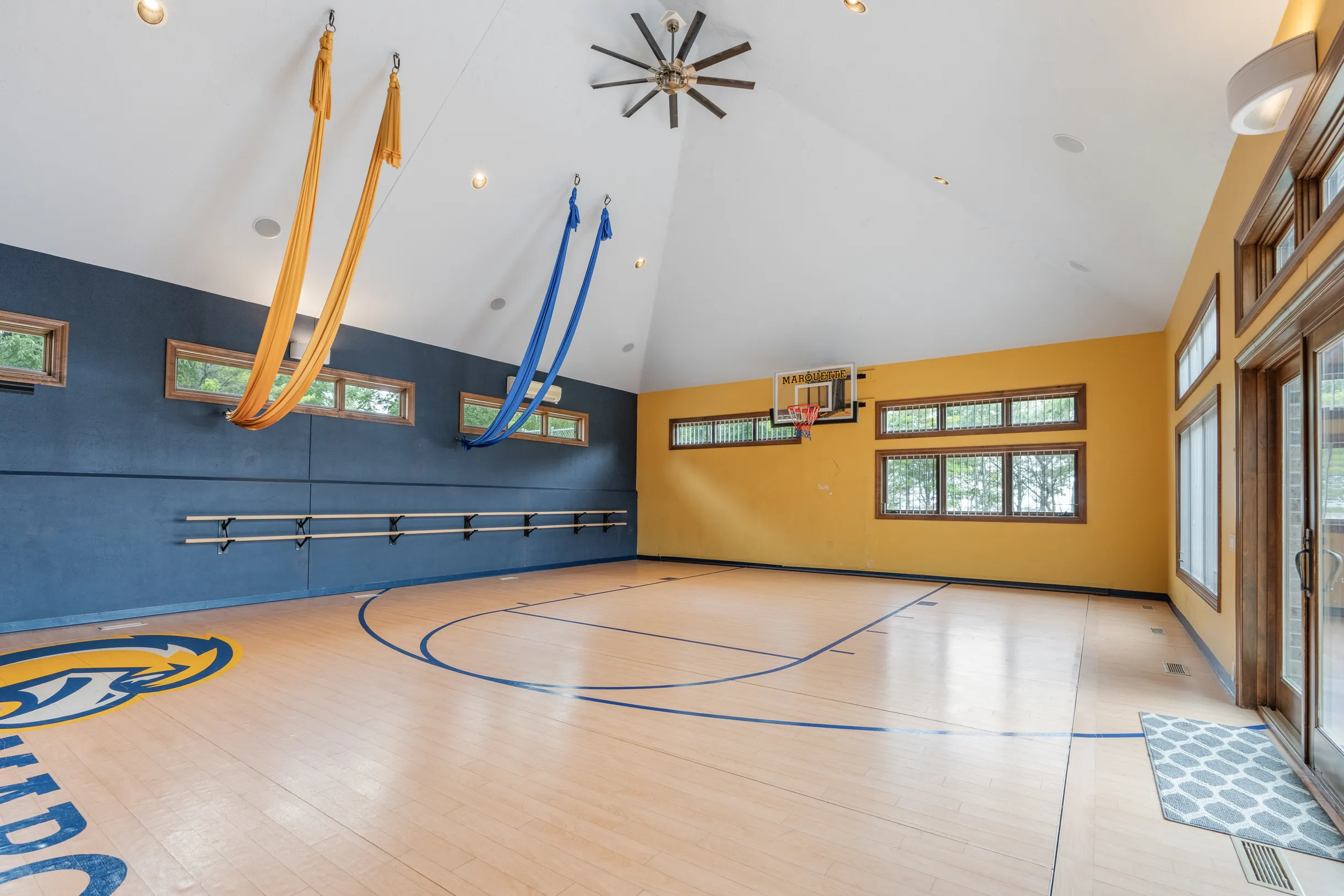 Wander Newton Lakefront #101