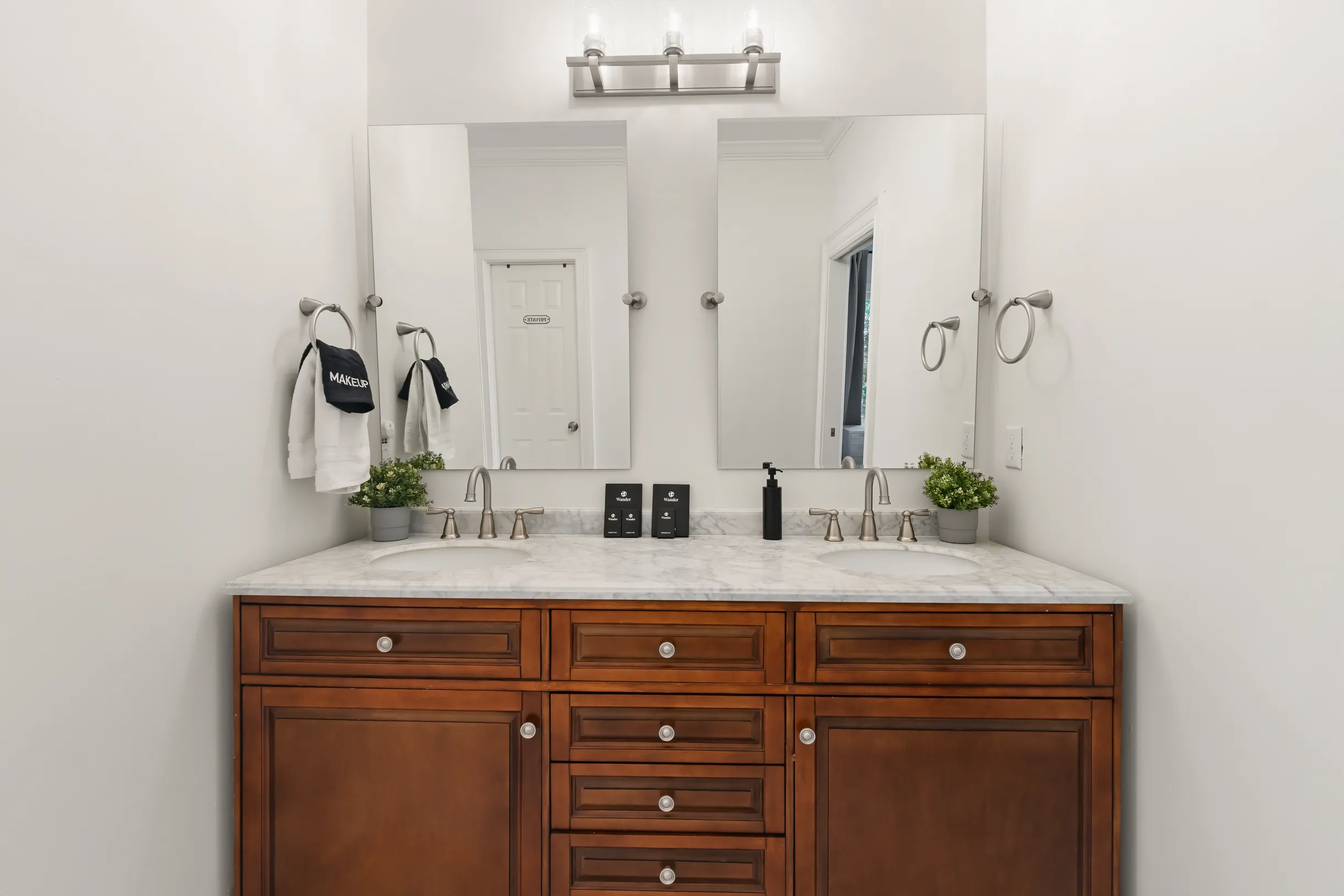 Wander Lake Oconee #97