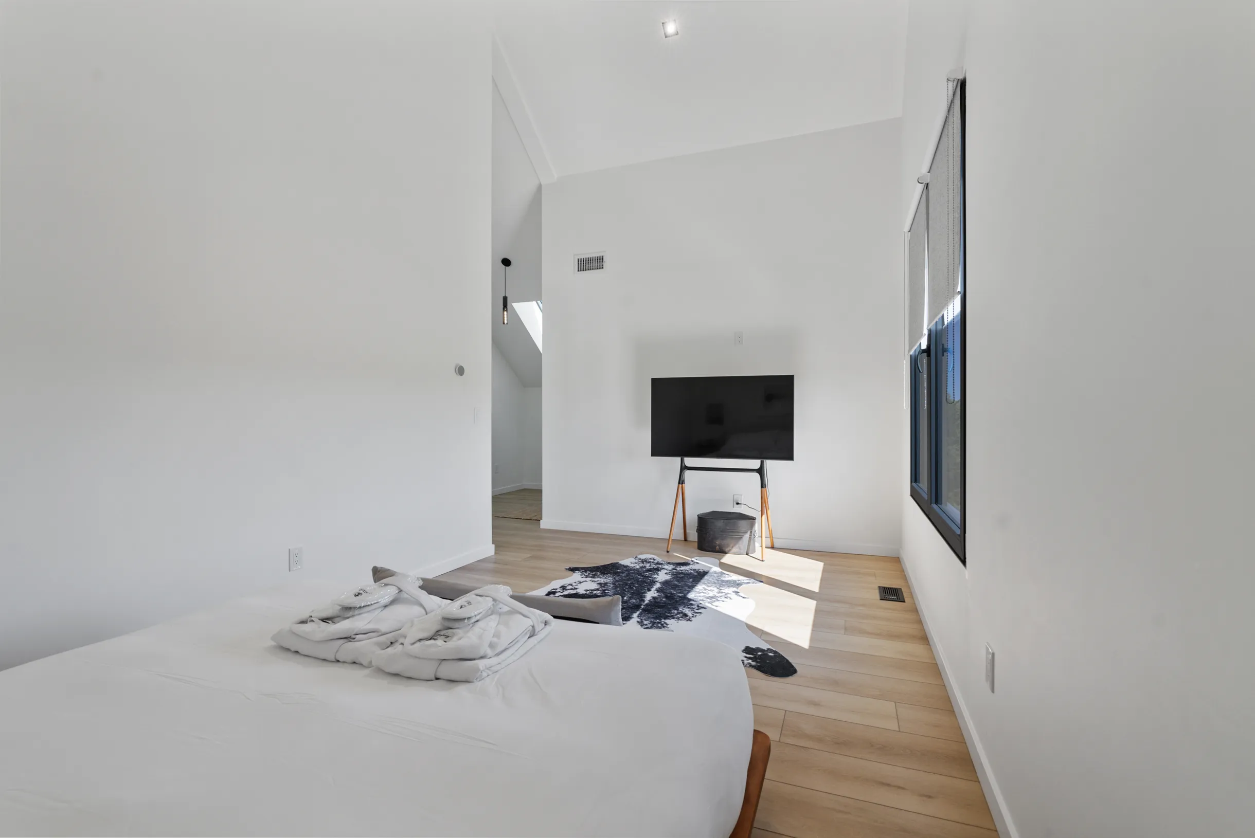 Wander Sleepy Hollow Lake #24