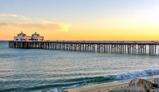 Wander Malibu Coast: Transportation Guide